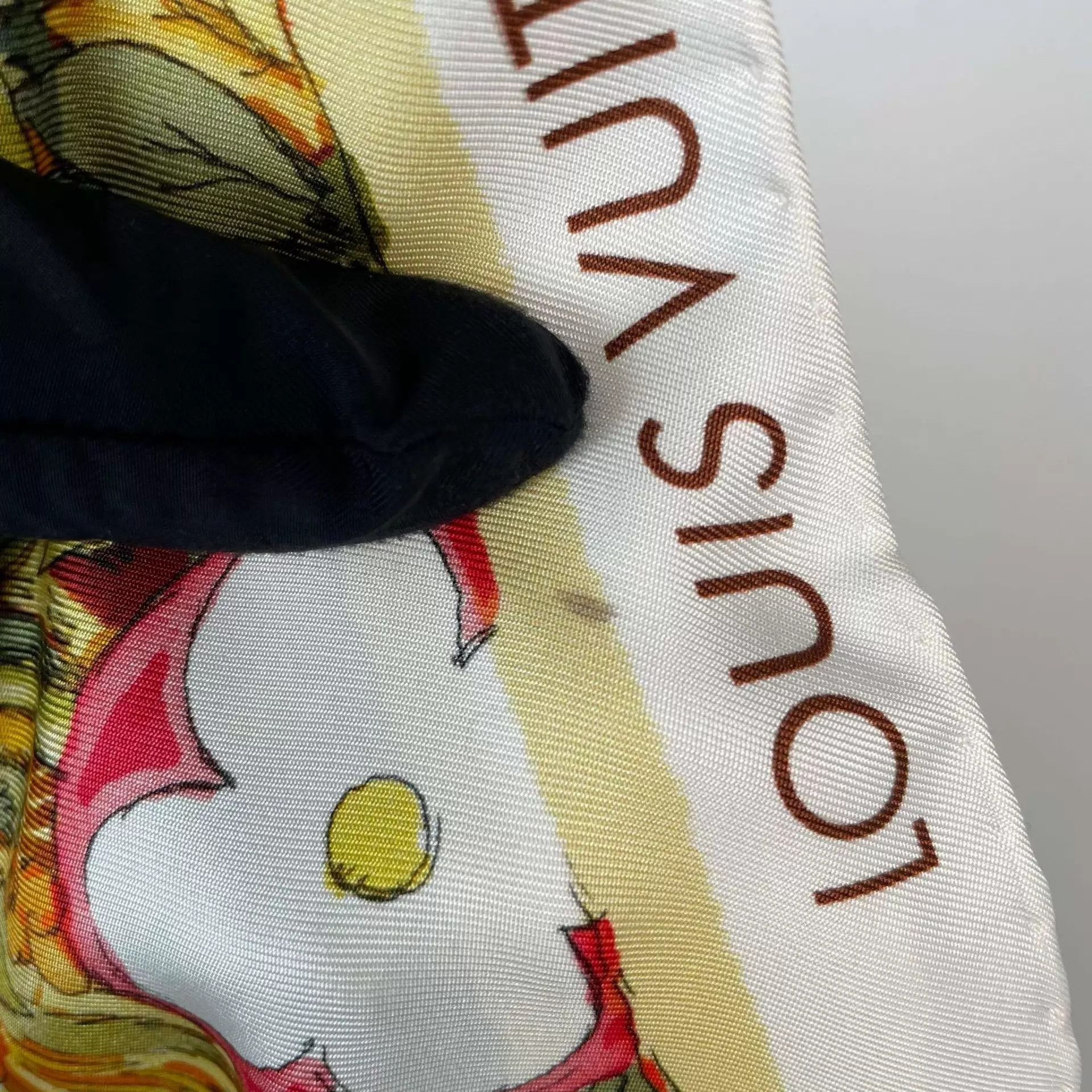 Louis Vuitton LV Yellow Silk Scarf Size ONE SIZE - 3 Thumbnail