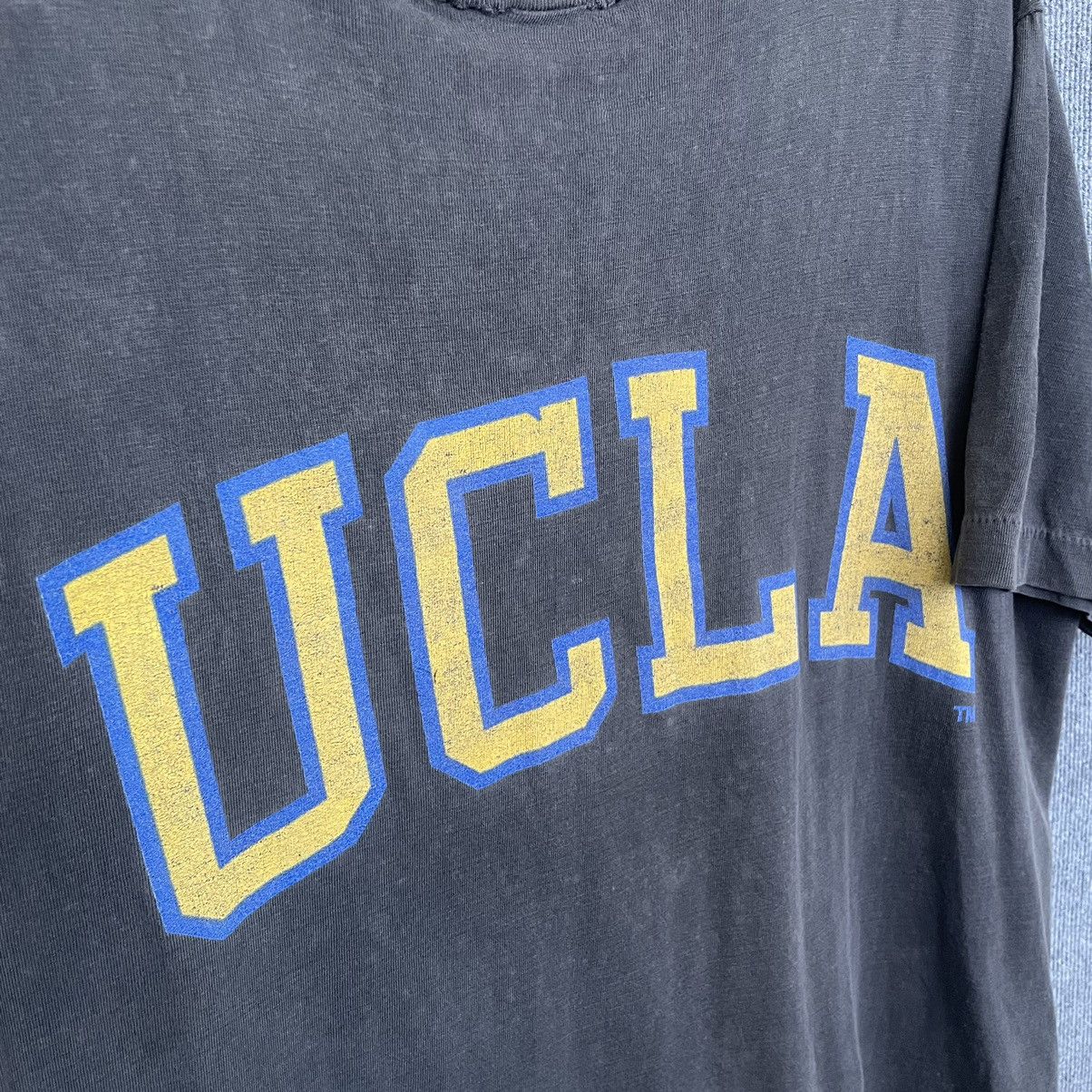 Vintage Vintage 1990 UCLA Sunfaded T Shirt All Single Stitch Size US L / EU 52-54 / 3 - 2 Thumbnail