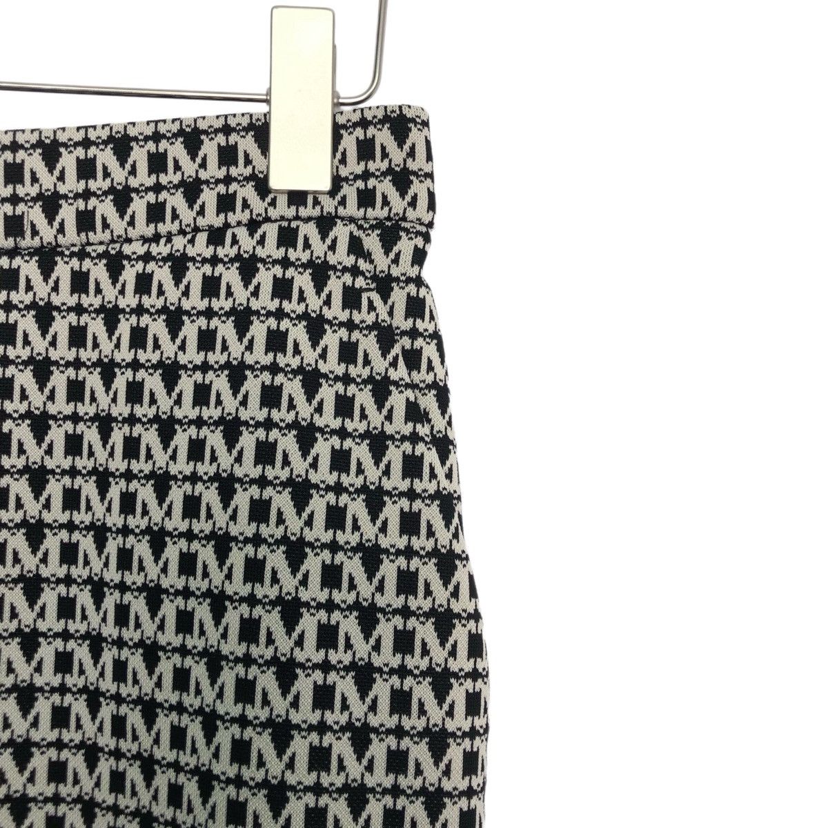Max Mara MaxMara All Over M Letter Printed Knit Shorts K26WX Size 26" / US 2 / IT 38 - 3 Thumbnail