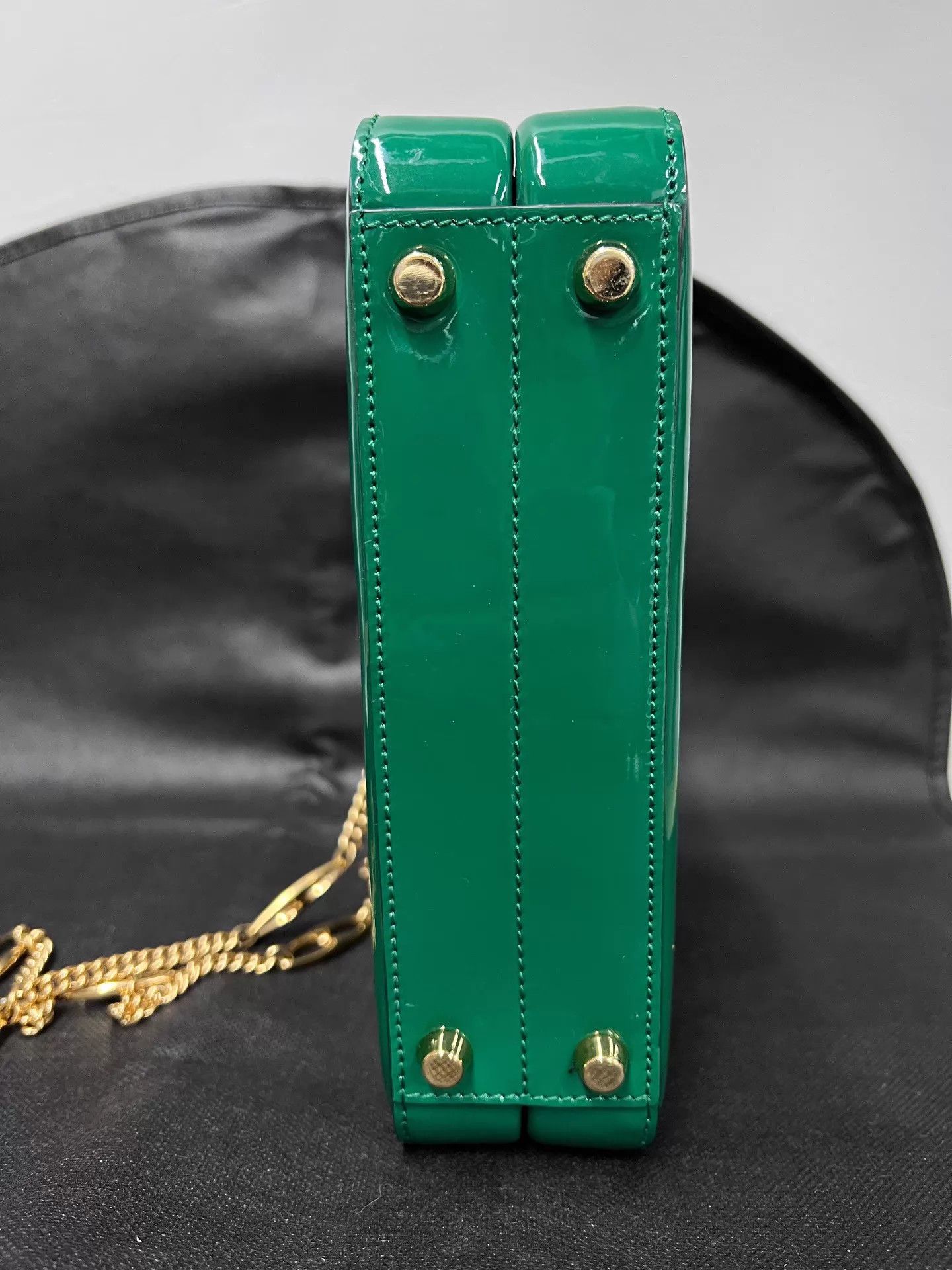 Gucci Gucci Sylvie 1969 Patent Leather Gold Buckle Bag Size ONE SIZE - 5 Thumbnail