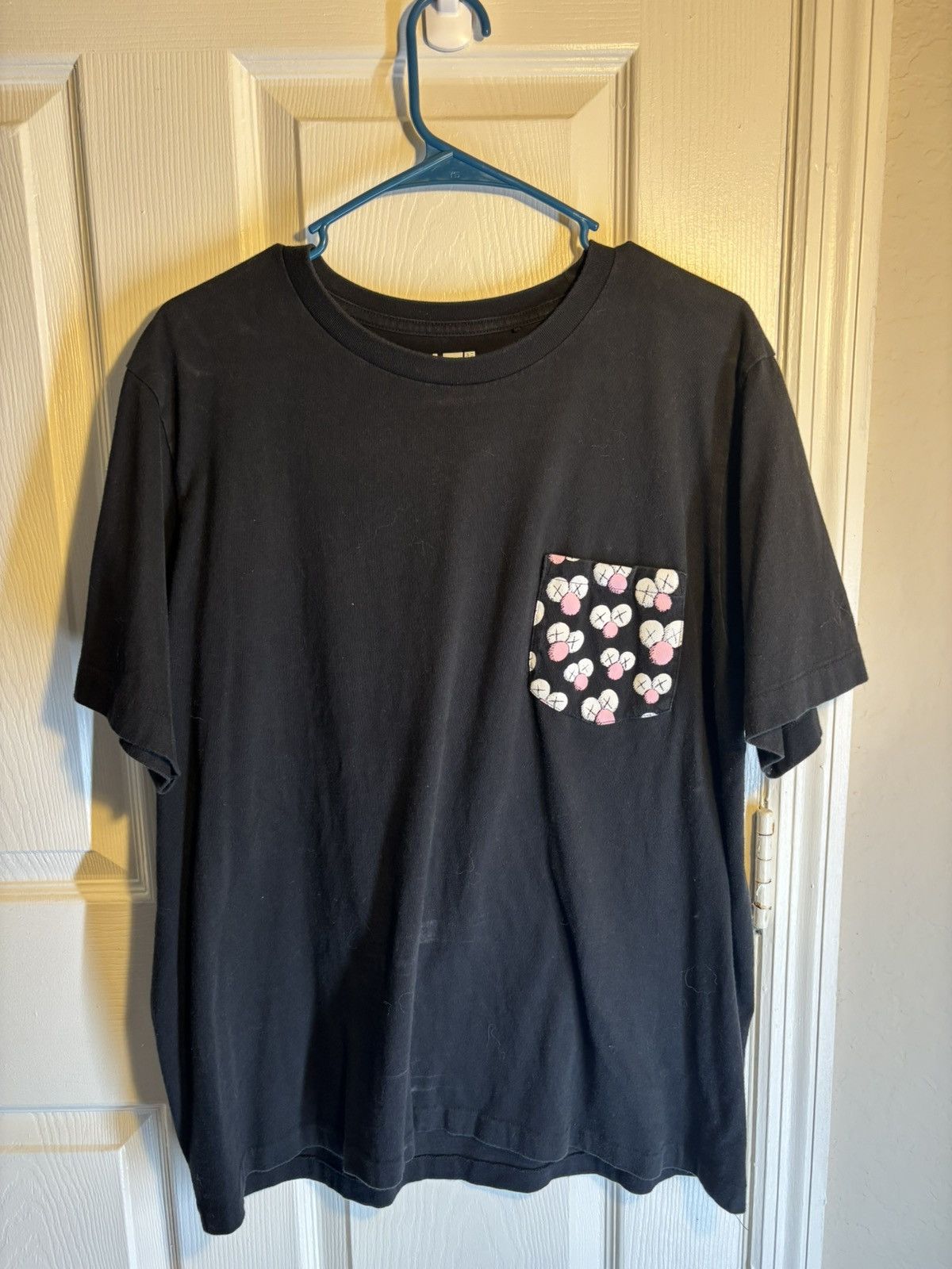 Kaws × Uniqlo Uniqlo x Kaws collab t-shirt Size US L / EU 52-54 / 3 - 1 Thumbnail