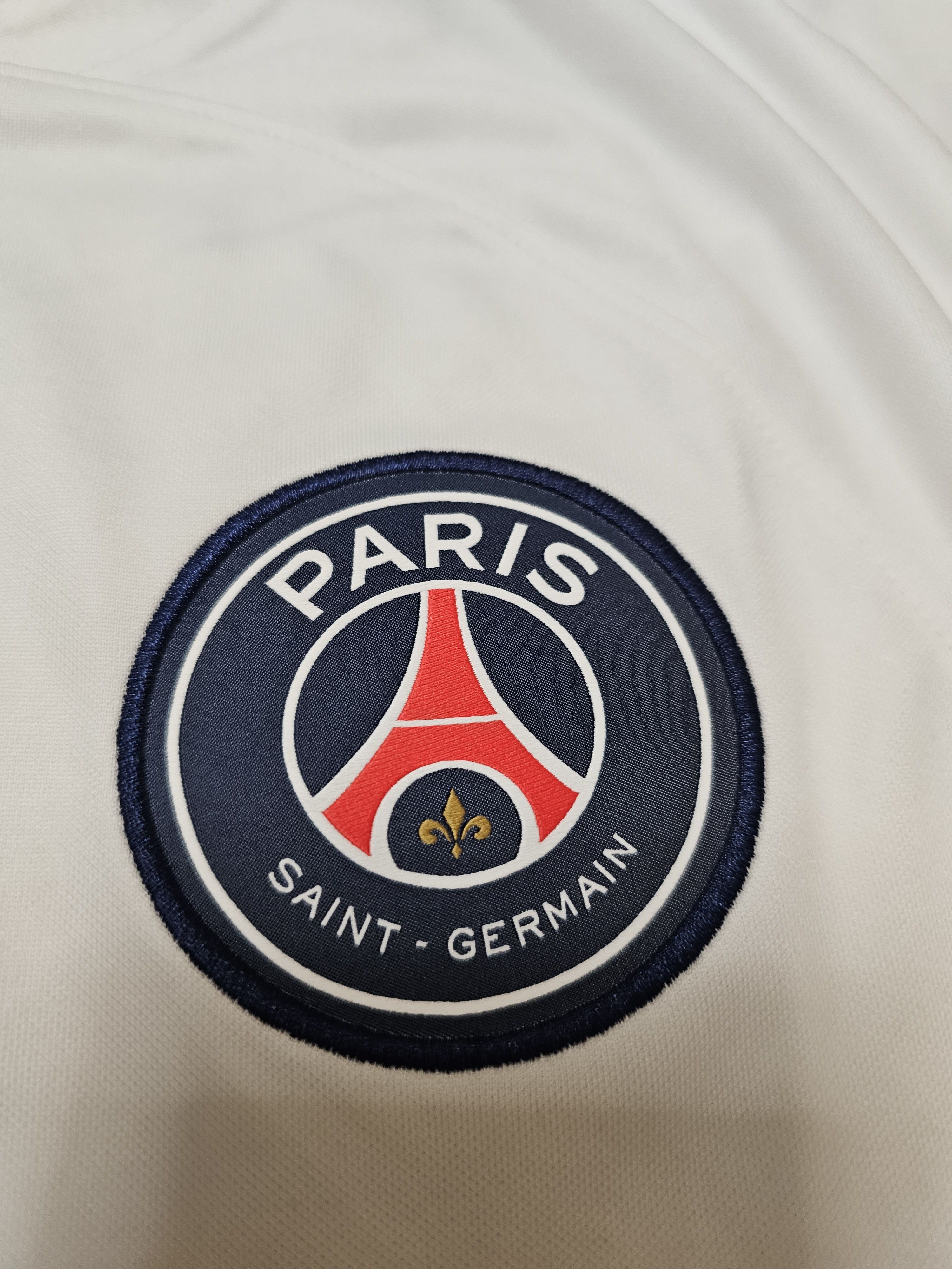 Nike PSG PARIS SAINT-GERMAIN 2024 MBAPPE FOOTBALL SOCCER JERSEY Size US M / EU 48-50 / 2 - 4 Thumbnail