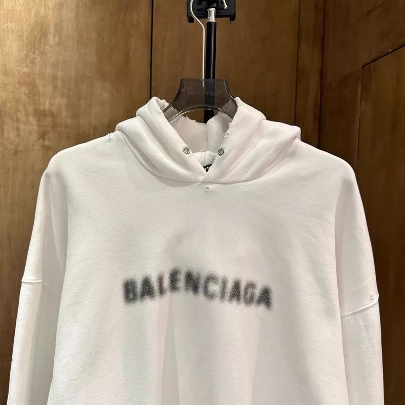 Balenciaga Balenciaga White fuzzy letters destroy hoodies and sweater Size US XS / EU 42 / 0 - 3 Thumbnail