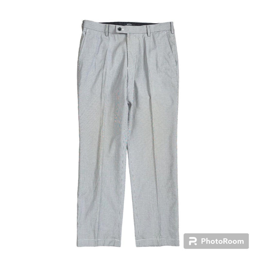 image of Uniqlo Office Trousers Pants Flat Front Regular Fit in Grey, Men's (Size 32)