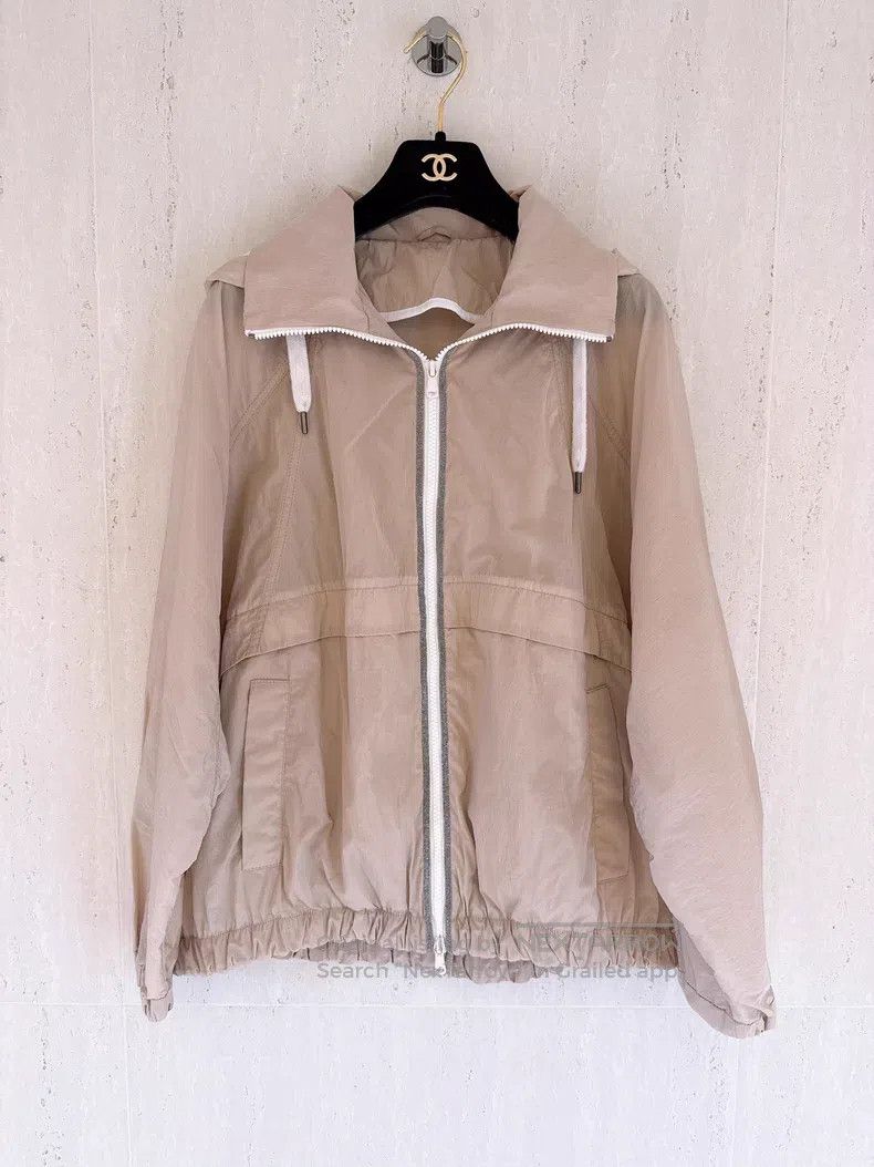 Brunello Cucinelli Brunello Cucinelli Beige bat-wing sleeve windproof jacket Size XS / US 0-2 / IT 36-38 - 1 Thumbnail