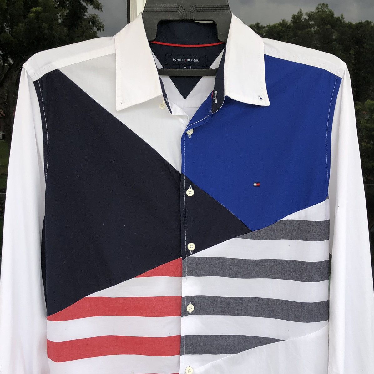Tommy Hilfiger Tommy Hilfiger Men’s Colorblocked Stripe Long Sleeve Shirt Size US M / EU 48-50 / 2 - 4 Thumbnail