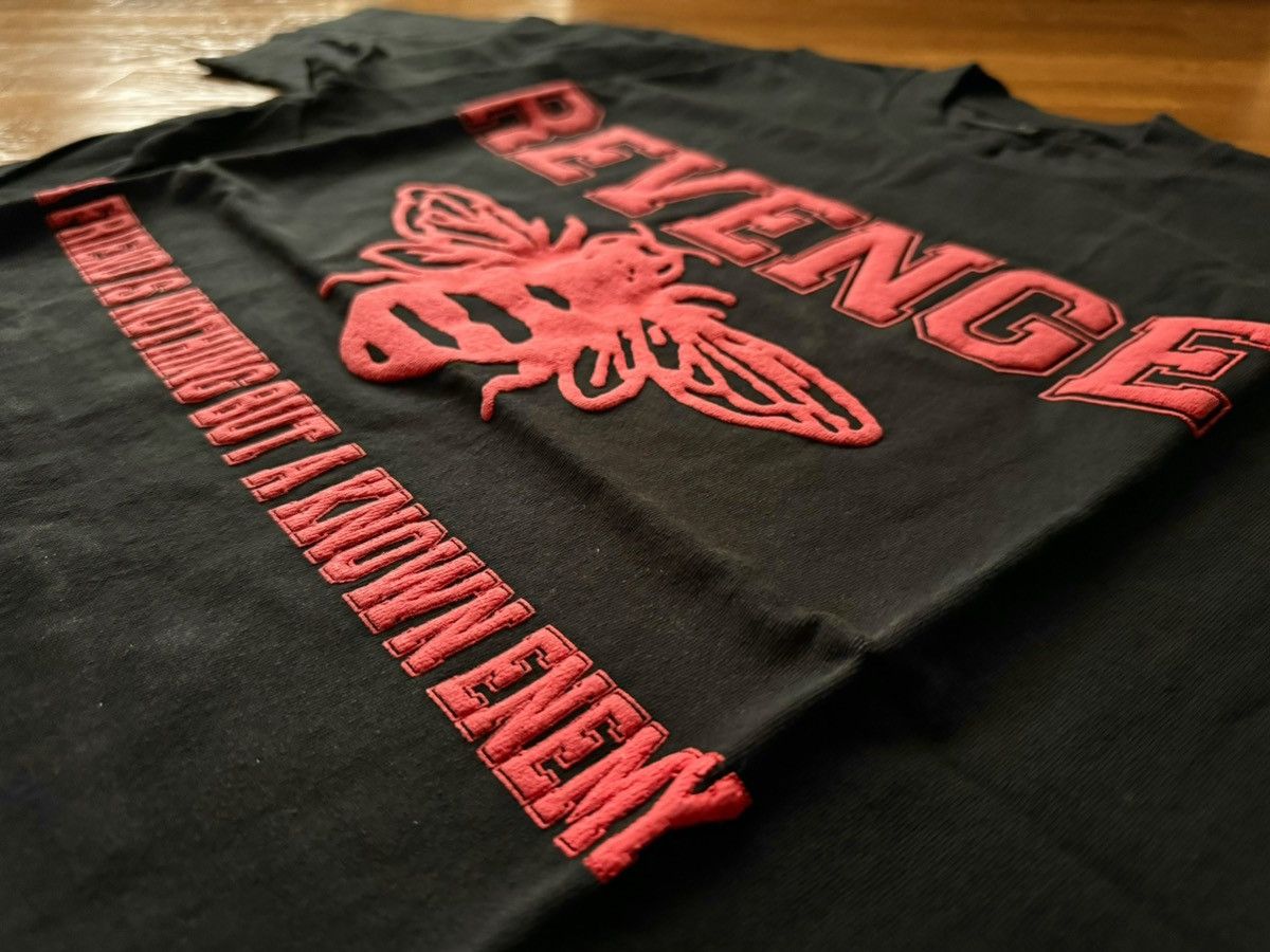 999 Club × Revenge Medium Revenge Juice Wrld Friend Tee Black Shirt Bee ...