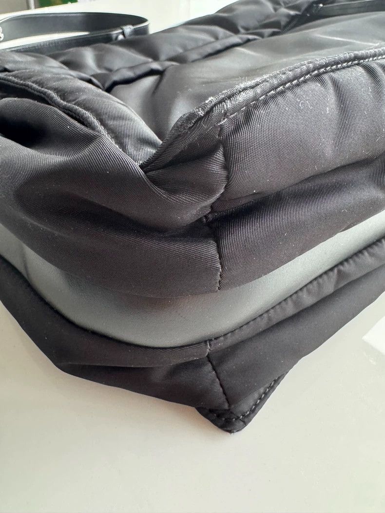 Prada PRADA Black Large Nylon Messenger Bag Size ONE SIZE - 3 Thumbnail