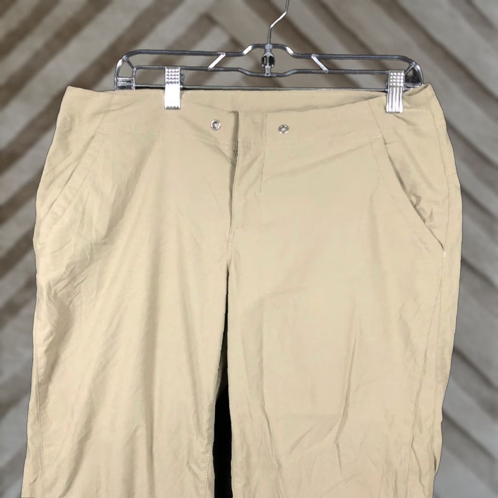 Vintage Columbia Womens Pants Tan Omni Repellency Lined Capri Athletic Stretch 10x18L Size 32" / US 10 / IT 46 - 1 Thumbnail