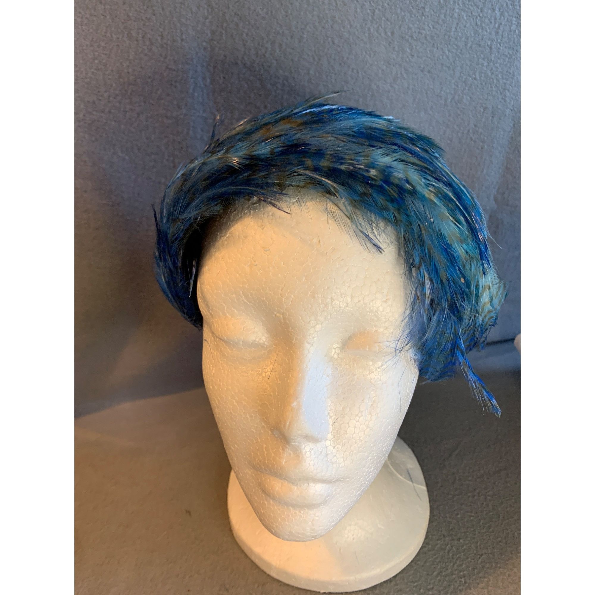 Other Ladies Blue Feathers Hat Vintage Size ONE SIZE - 8 Thumbnail