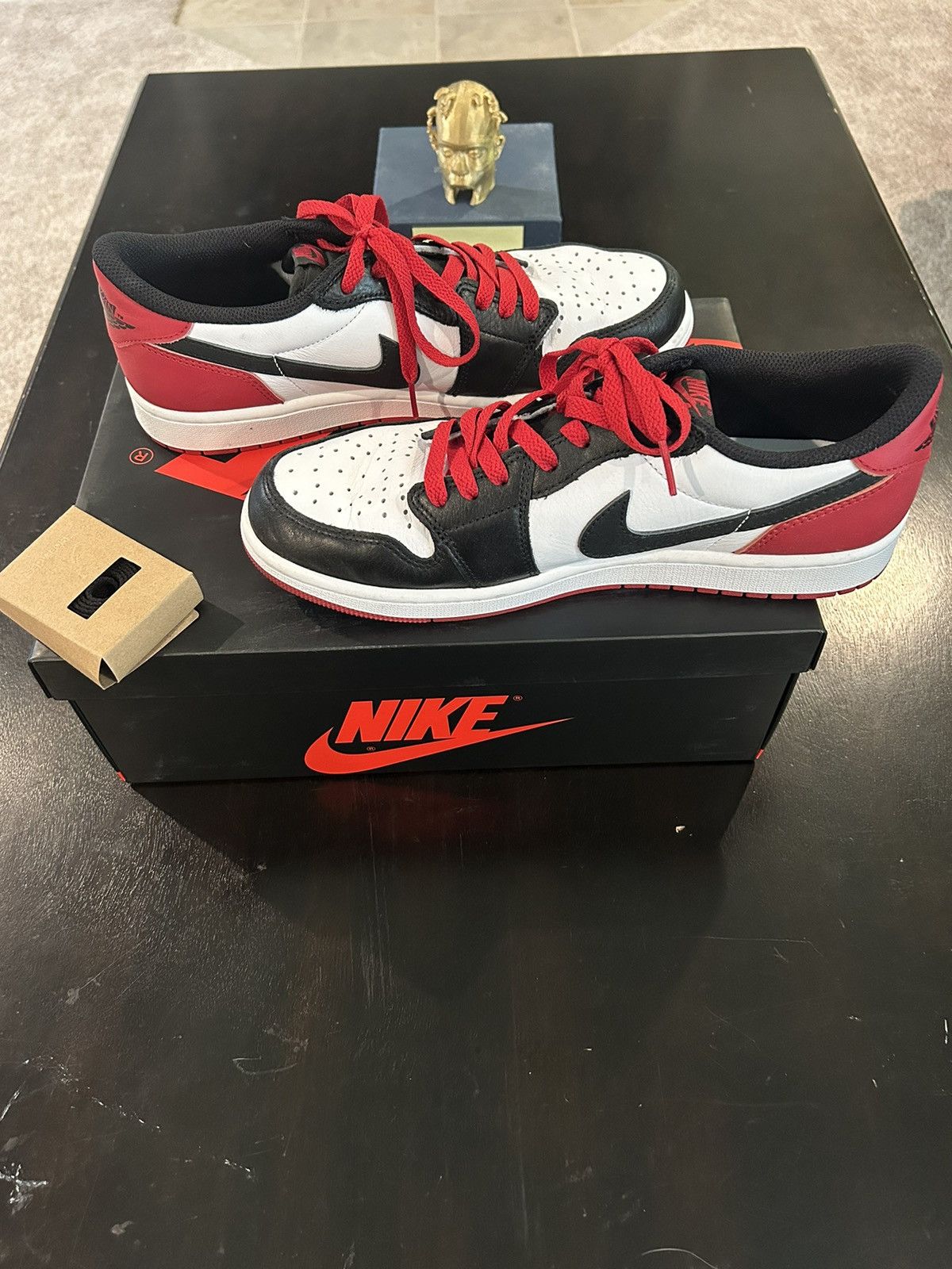 Nike Air Jordan 1 retro low black toe Size US 10 / EU 43 - 3 Thumbnail