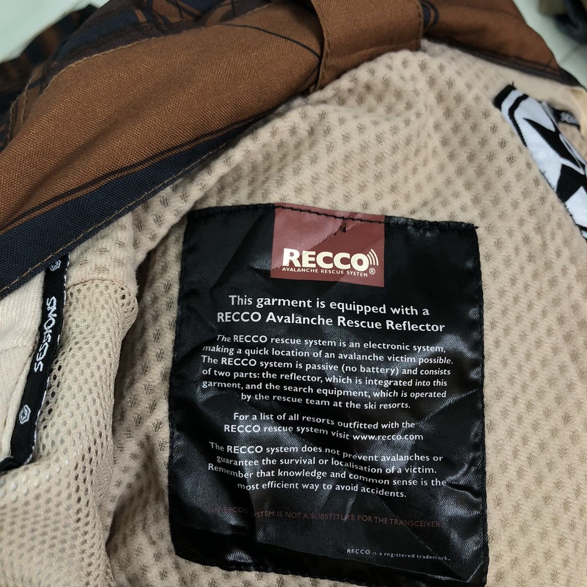Japanese Brand 🔥VINTAGE RECCO SKI PANTS MULTI POCKET TARTAN DESIGN Size US 34 / EU 50 - 16 Thumbnail