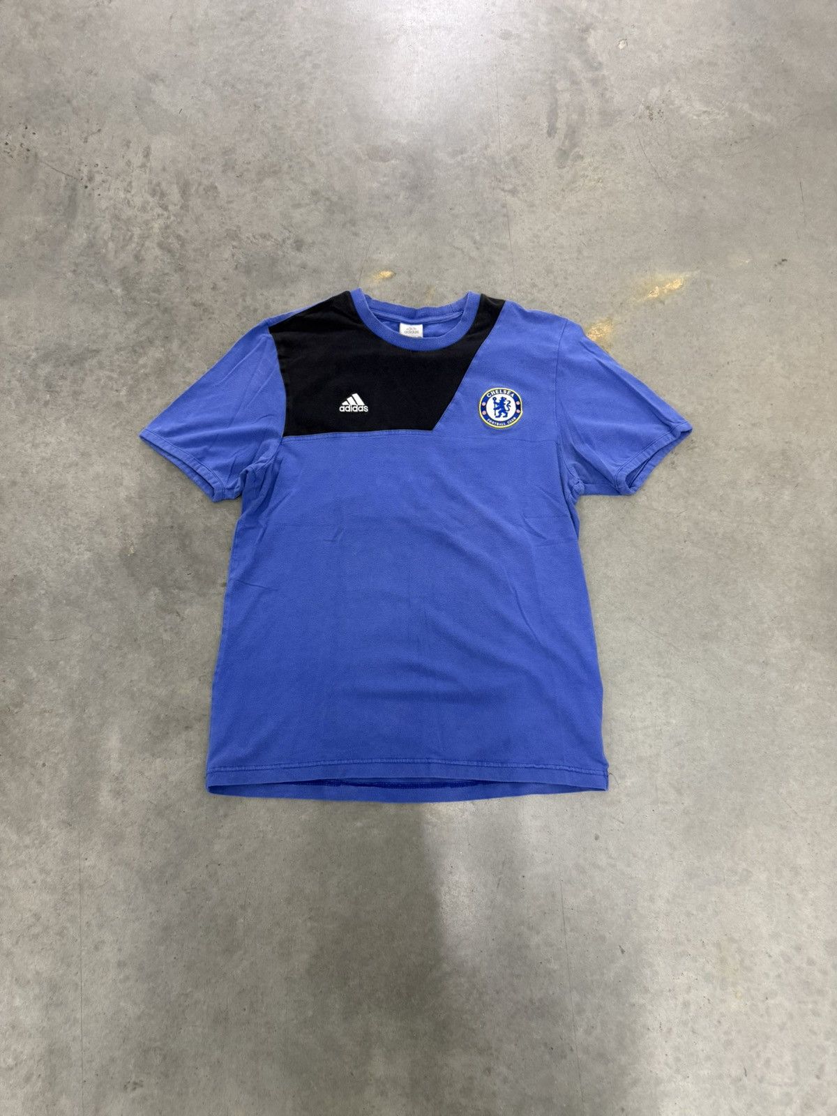 Adidas Chelsea FC Adidas Soccer T Shirt Blue Sun Faded Y2K 2008 EPL Size US S / EU 44-46 / 1 - 4 Thumbnail