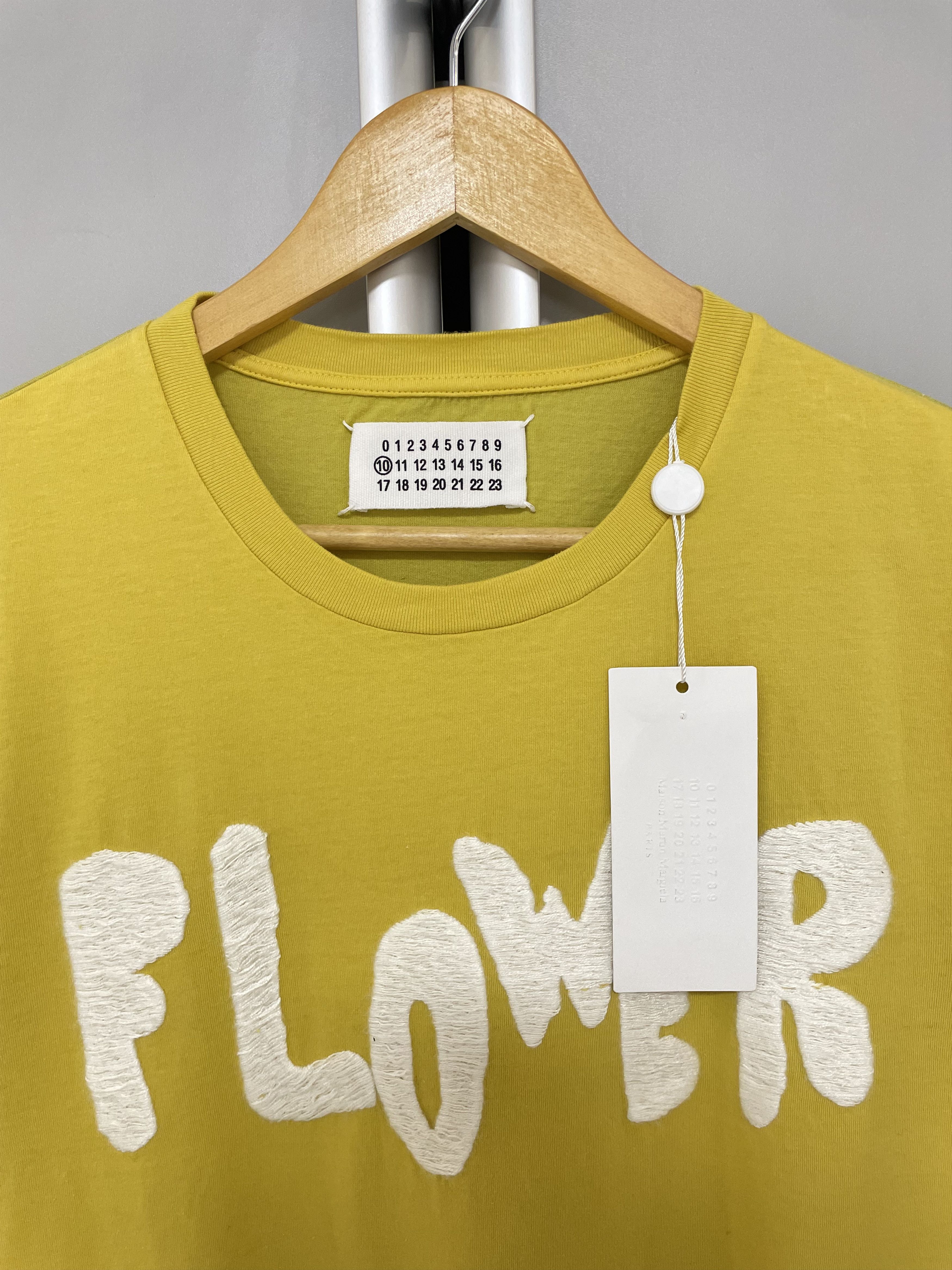 Maison Margiela MAISON MARTIN MARGIELA Paris Flower T-Shirt Archive Rare Tee Size US S / EU 44-46 / 1 - 6 Thumbnail