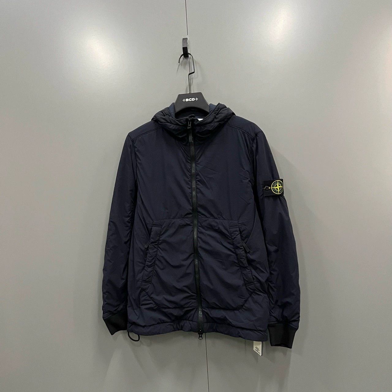 Stone Island stone island solid color hooded jacket Size US S / EU 44-46 / 1 - 1 Thumbnail