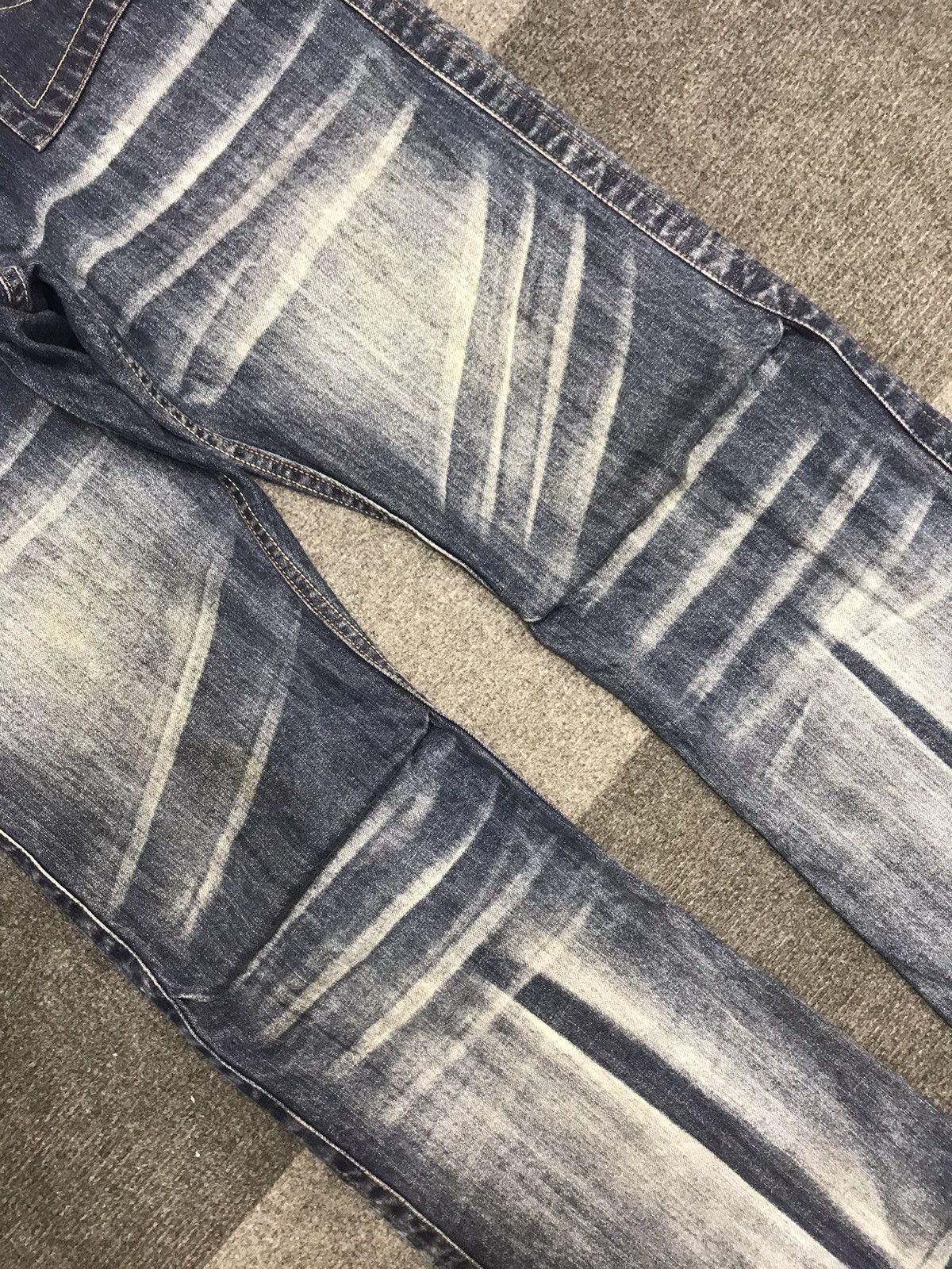 Japanese Brand 💥FLARE💥INSANE Root Three RARE FADES FLARE DENIM F446 Size US 36 / EU 52 - 11 Thumbnail
