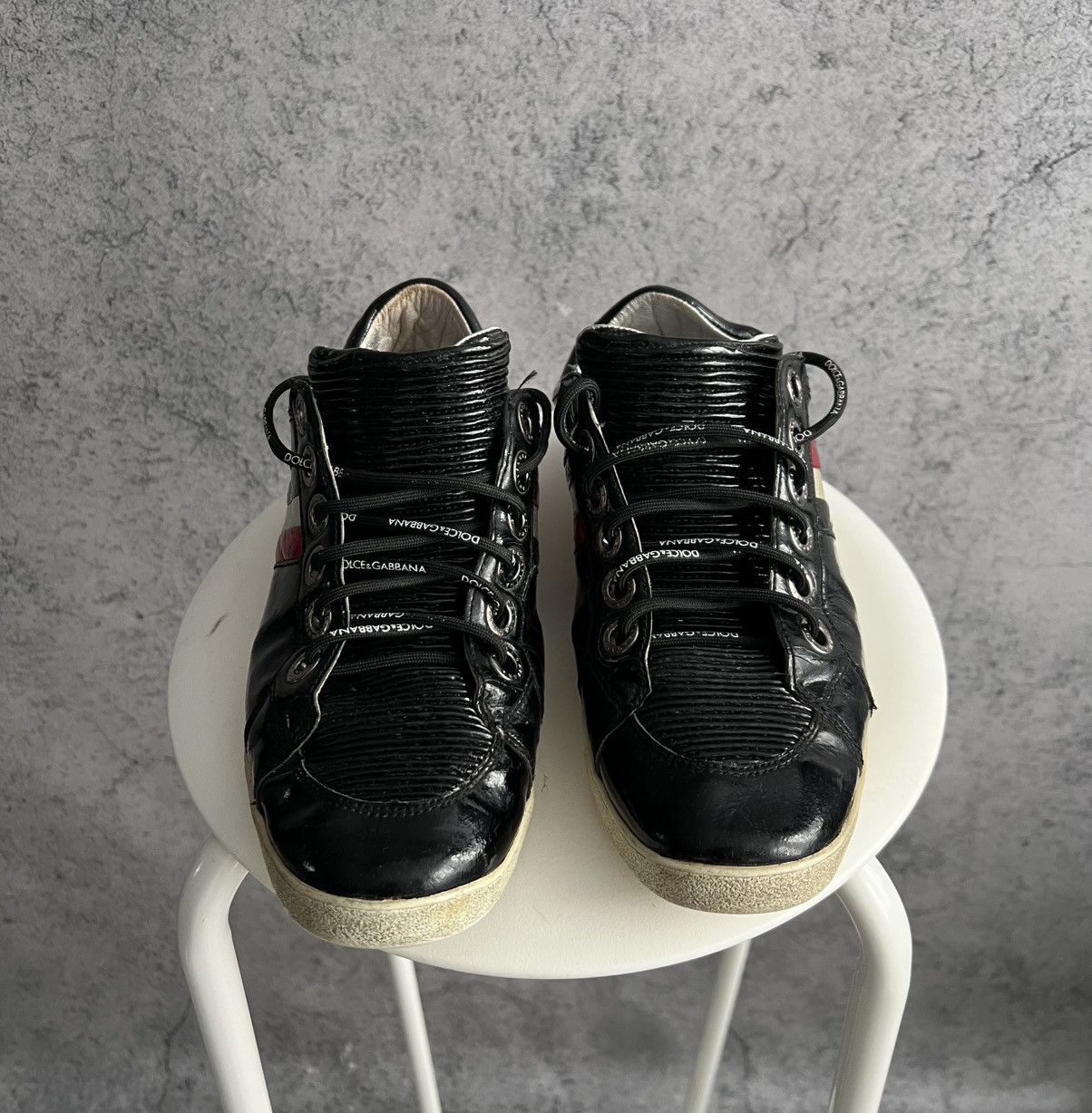 Dolce & Gabbana Vintage Dolce&Gabbana Patent Leather Low Top Sneakers DG Y2K Size US 9 / EU 42 - 3 Thumbnail