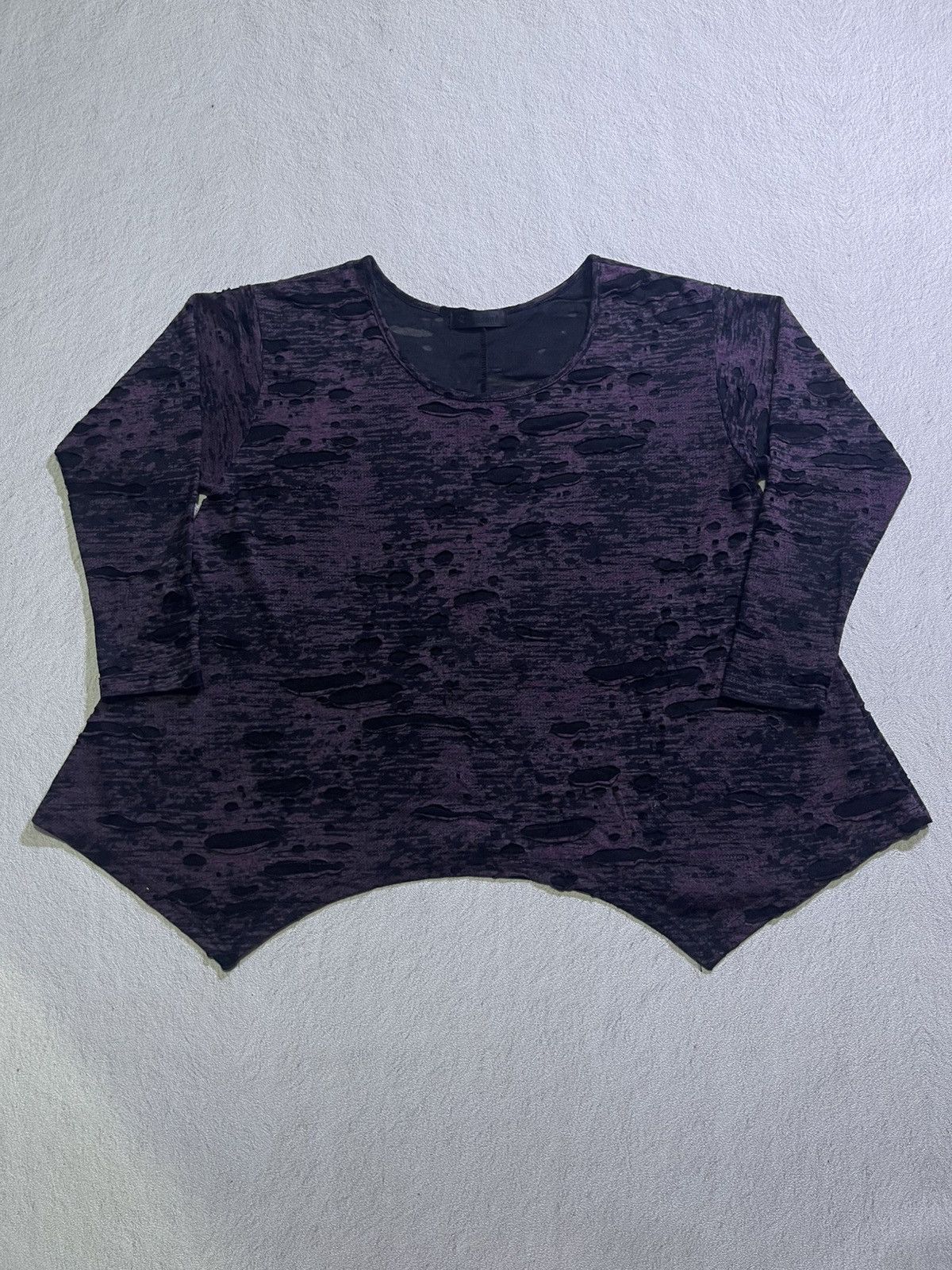 Y2K CRONDAND women's long sleeve t-shirt with ripped pattern