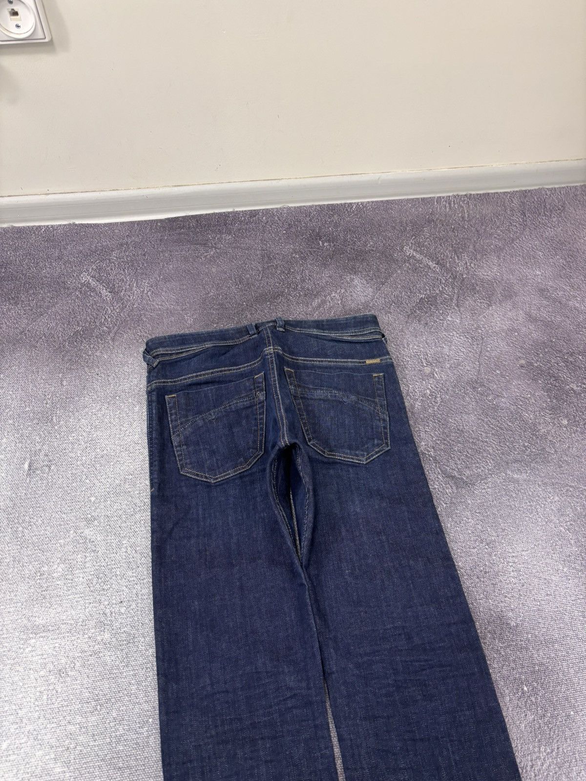 Diesel Diesel Iakop NWT Men’s Regular Slim Tapered Denim Jeans Size US 27 - 16 Thumbnail