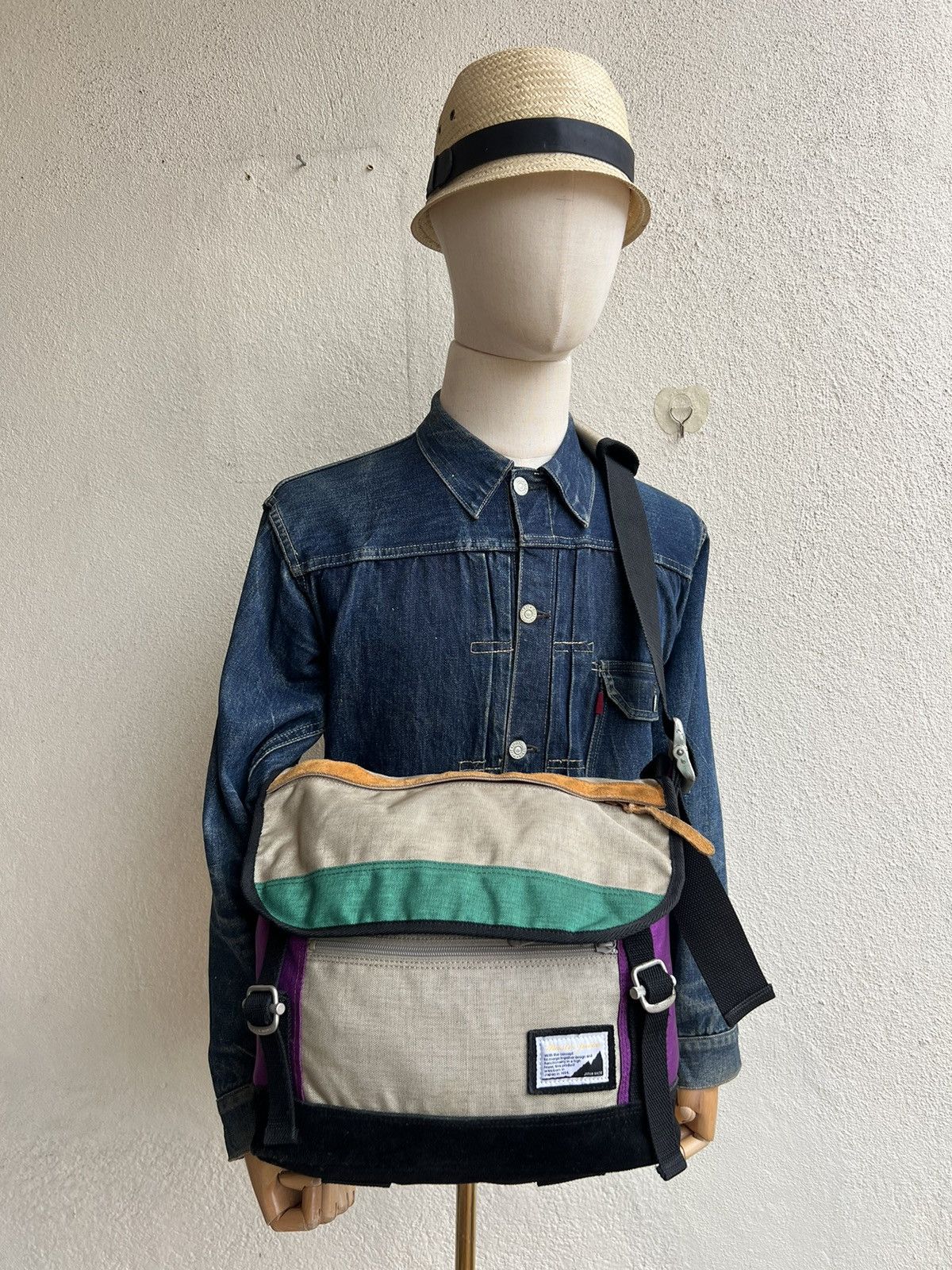 Leather × MasterPiece Vintage Masterpiece Japan Nylon Leather Messenger Bag Size ONE SIZE - 4 Thumbnail