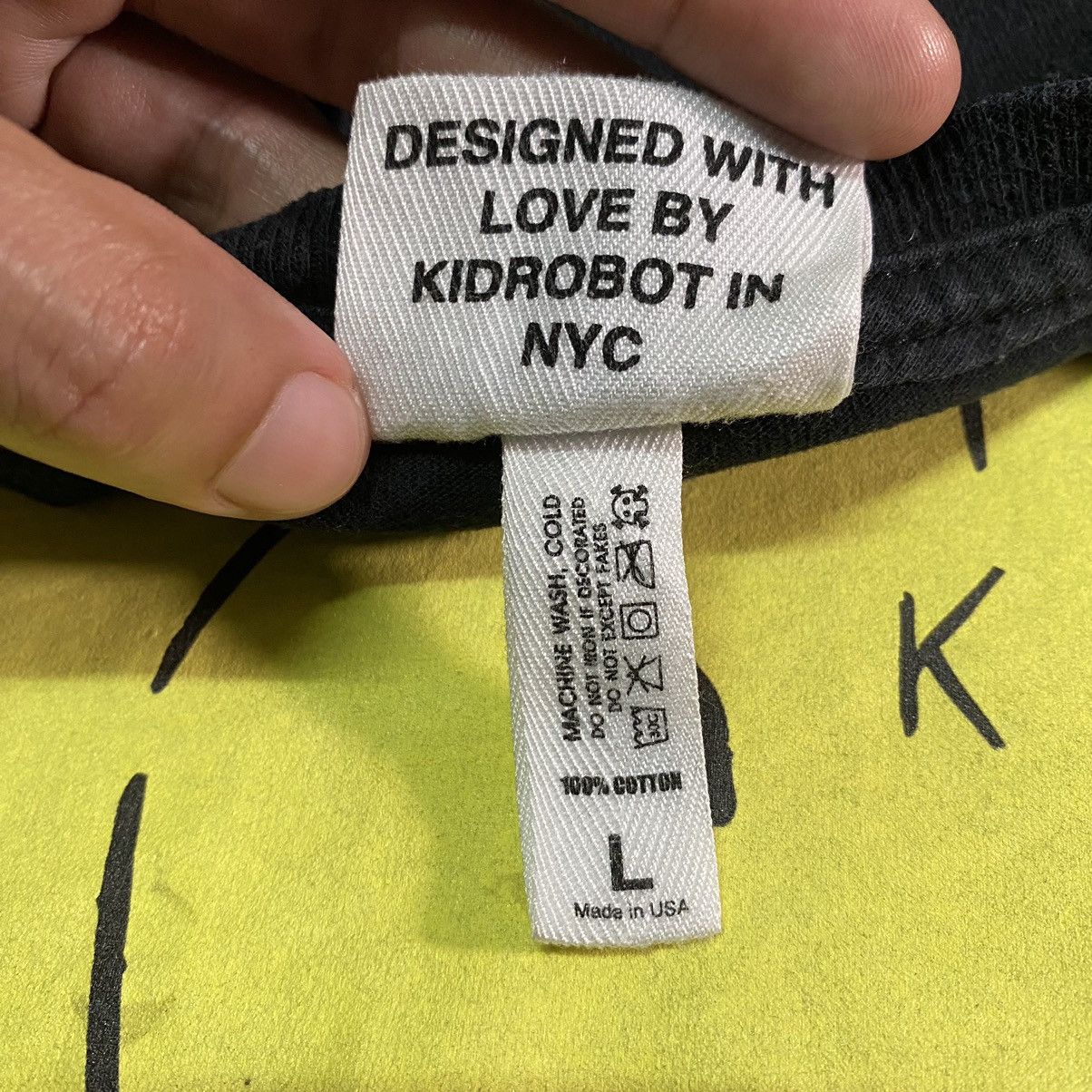 Japanese Brand RARE🔥 Kid Robot X Kozik Collaboration Art T Shirt Size US L / EU 52-54 / 3 - 4 Thumbnail