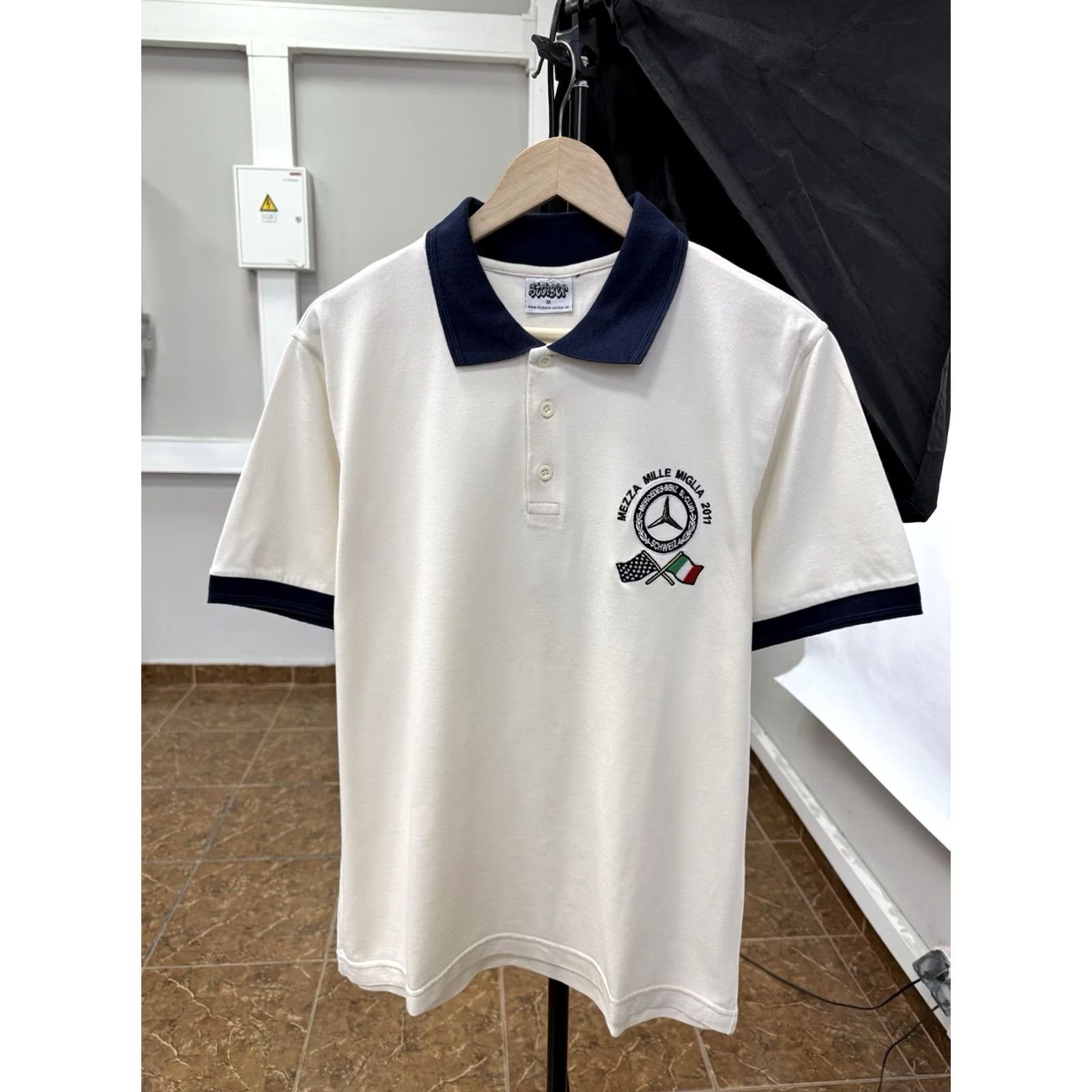 Mercedes-Benz 🇮🇹 Vintage 2011 Mercedes Benz Club Schweiz Mezza Mille Miglia Polo Shirt M Beige Size US M / EU 48-50 / 2 - 2 Thumbnail