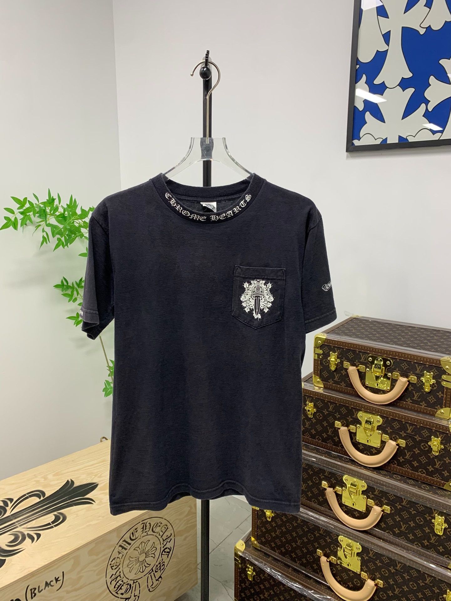 Chrome Hearts Chrome Hearts Dagger Vine Pocket T-Shirt Size M Size US M / EU 48-50 / 2 - 1 Thumbnail