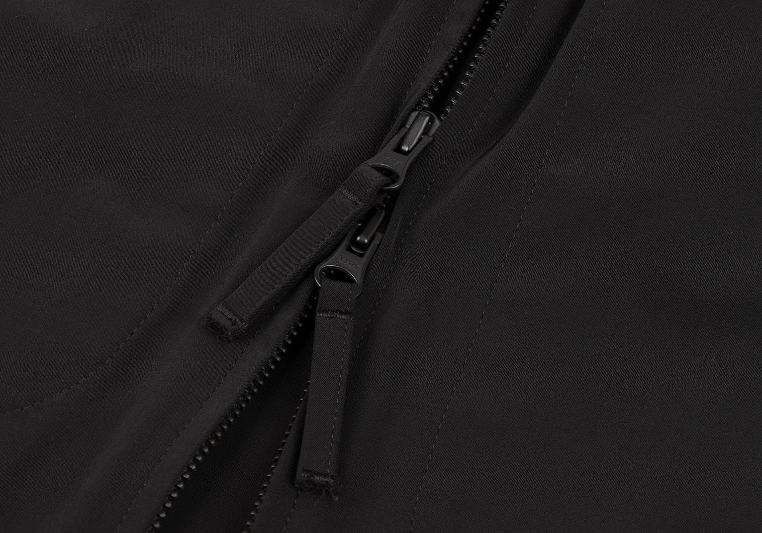 Jean Paul Gaultier Stretch Nylon Sleeveless Coat in Black Size 48 Size US M / EU 48-50 / 2 - 7 Thumbnail