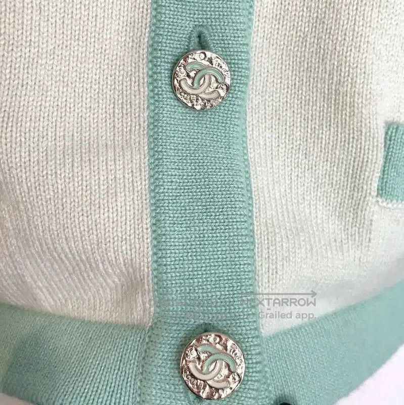 Chanel Chanel Spring Green Cashmere Off-Shoulder Sweater . Size S / US 4 / IT 40 - 6 Thumbnail