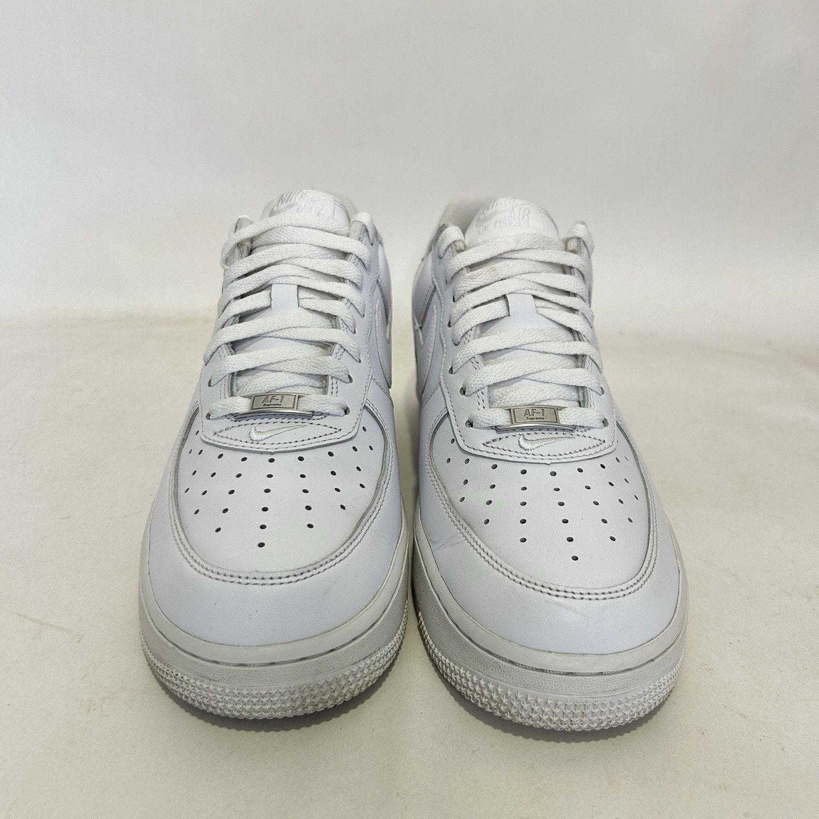 Nike Nike Air Force 1 x Supreme Low Box Logo “White” Size US 10 / EU 43 - 2 Thumbnail