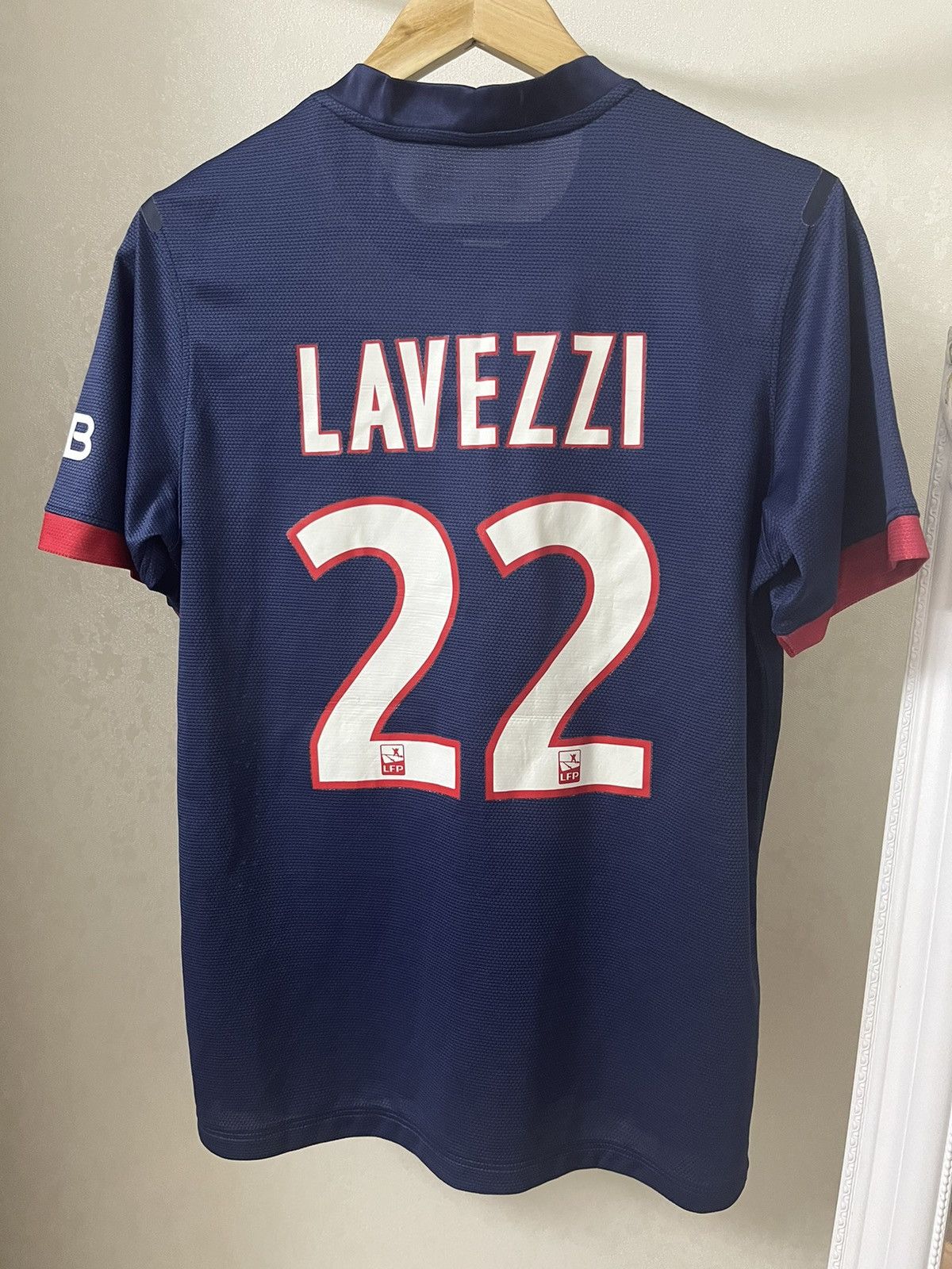 Vintage Paris Saint Germain 13/14 Vintage #22 Lavezzi Soccer Jersey Size US S / EU 44-46 / 1 - 2 Thumbnail