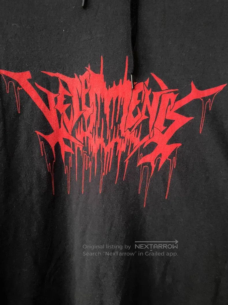 Vetements Vetements Blood Droplet Sanskrit Lightweight Hoodie Size US S / EU 44-46 / 1 - 2 Thumbnail