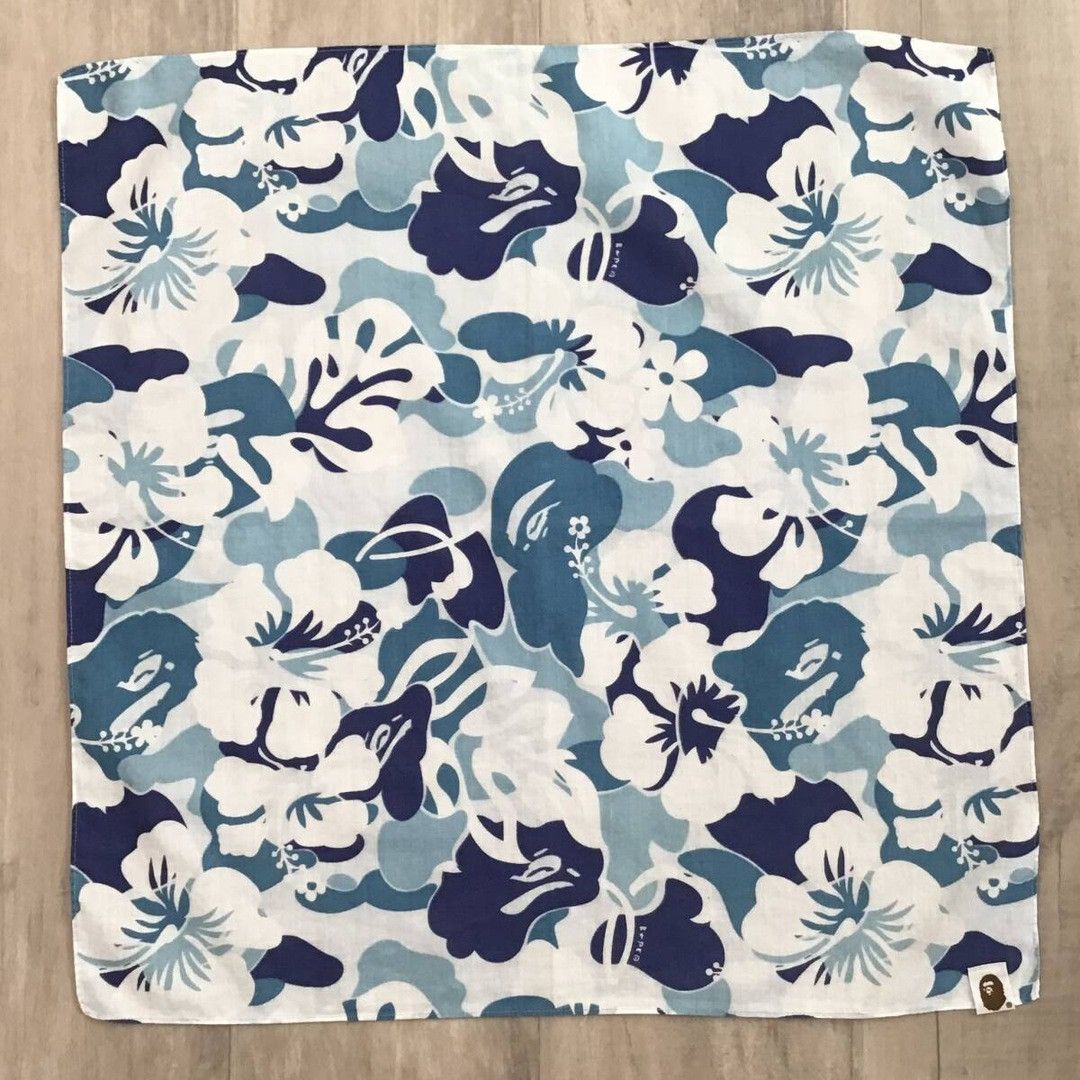 Bape × Nigo BAPE Aloha camo Blue bandana a bathing ape NIGO Size ONE SIZE - 1 Thumbnail