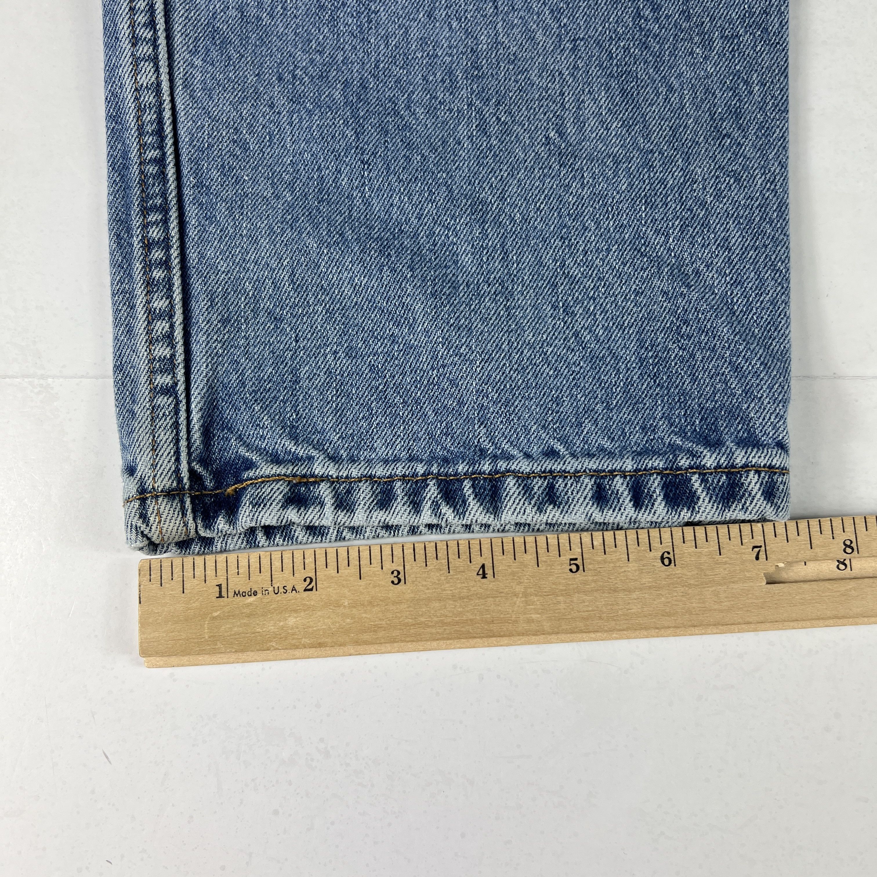 Levi's × Vintage Y2K Levi's Jeans 550 Relaxed Blue Faded Cotton Denim Size US 33 - 18 Thumbnail