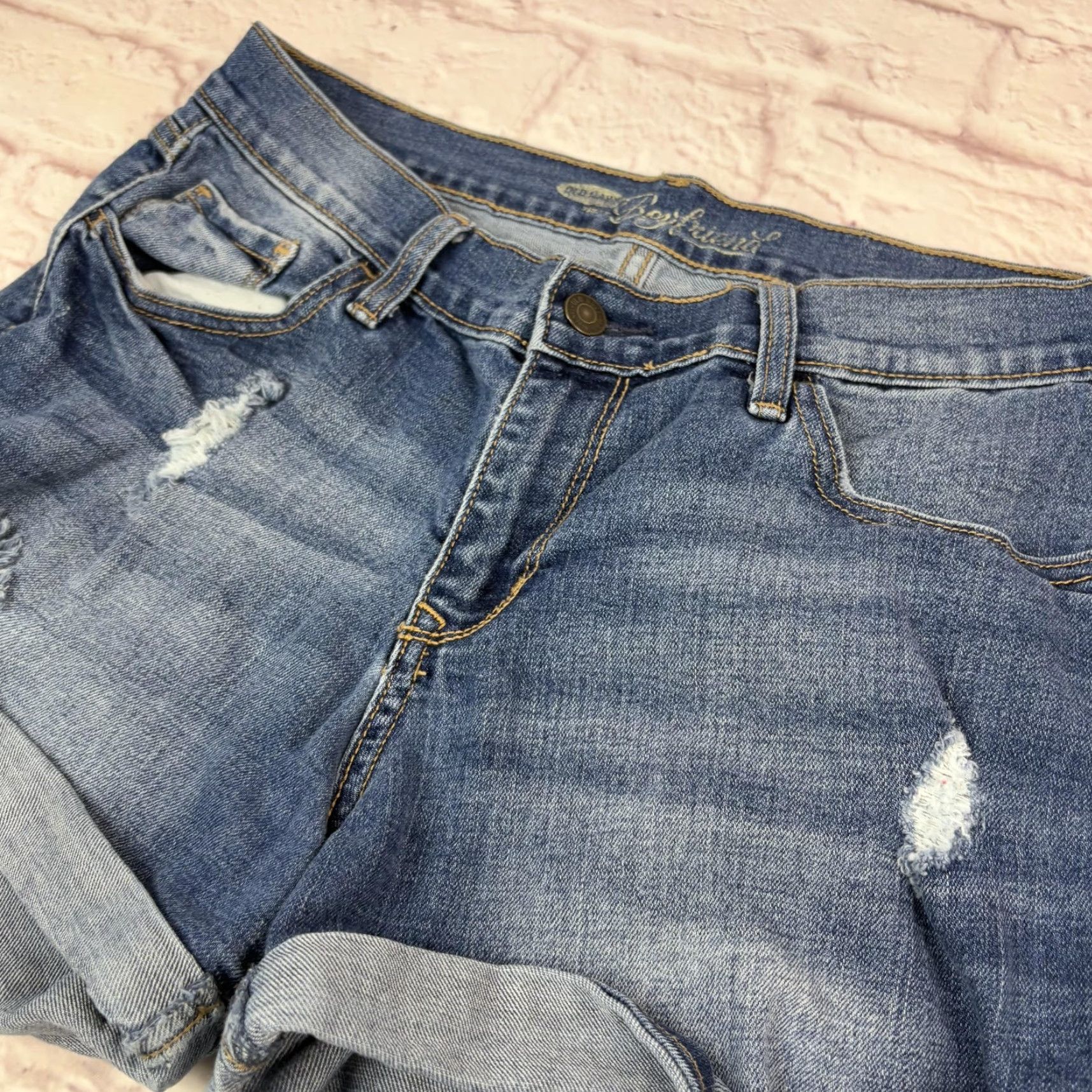 Old Navy Old Navy Boyfriend Shorts Womens 8 Blue Denim Distressed Rolled Cuff Casual Shorts Size 30" / US 8 / IT 44 - 2 Thumbnail