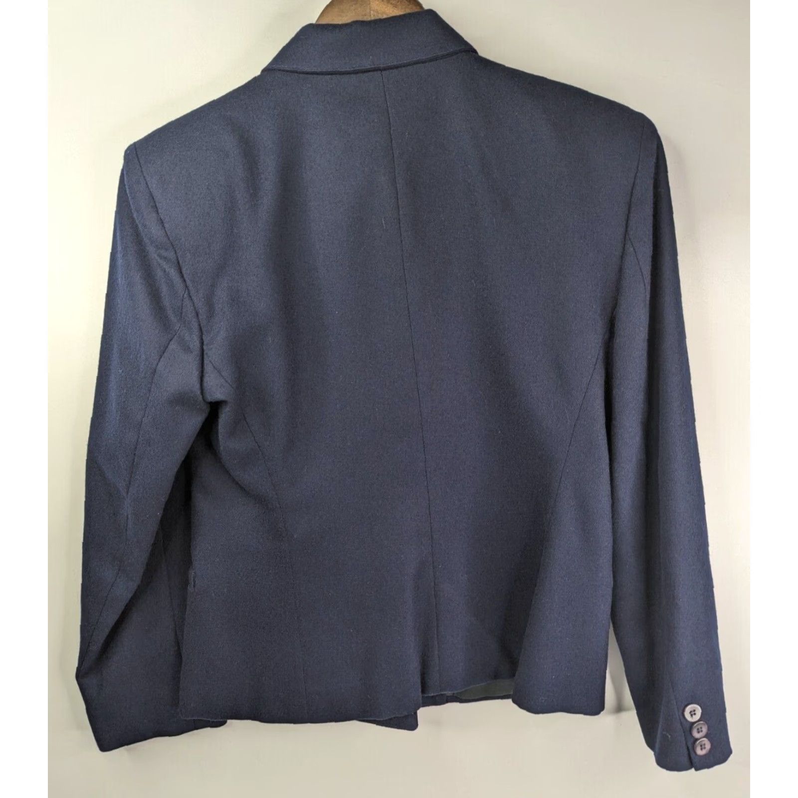 Talbots VINTAGE Talbots Blazer Jacket Women's 6 Navy Solid One-Button Capsule Coat Wool Blend Long Sleeve Button Blazer Women Fashion Casual Workwear 90s? Size M / US 6-8 / IT 42-44 - 3 Thumbnail
