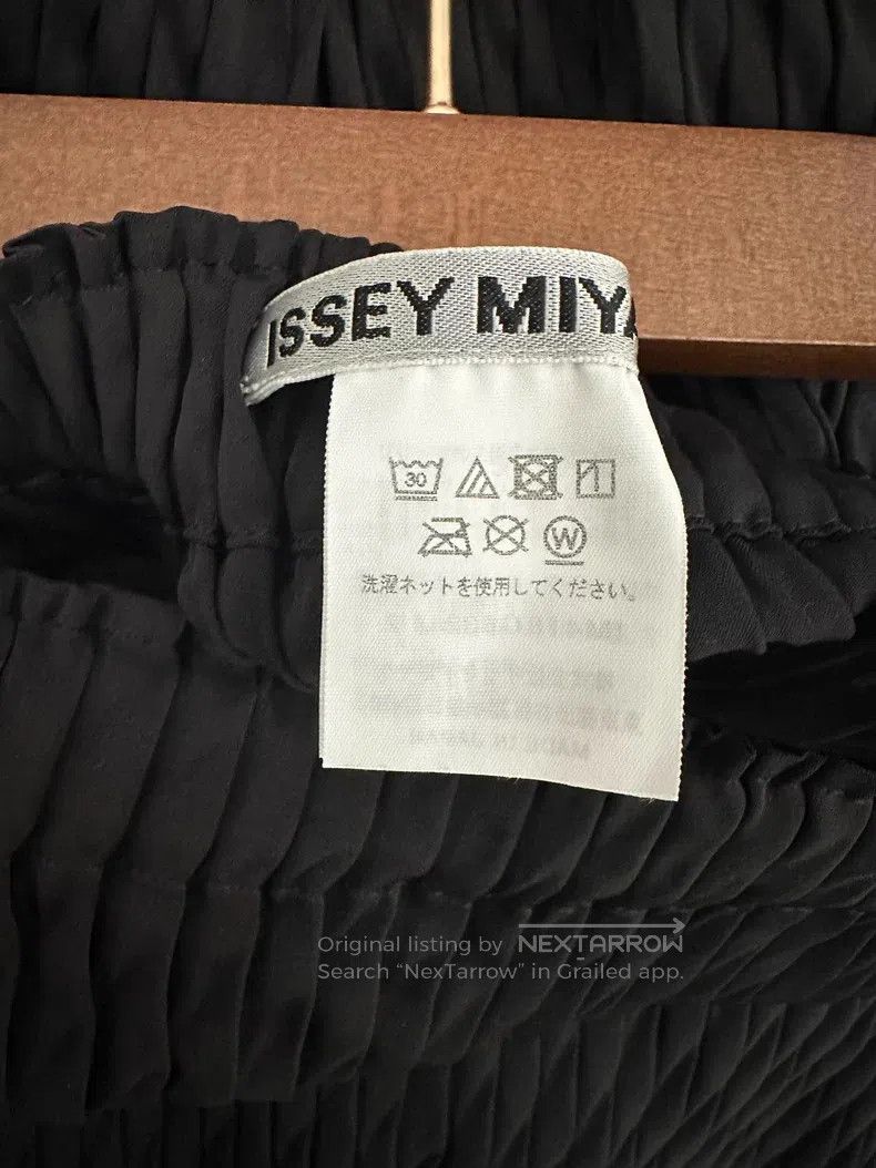 Issey Miyake Issey Miyake Main Line Large Fish Scale Black Midi Skirt Size 25" / US 0 / IT 36 - 5 Thumbnail
