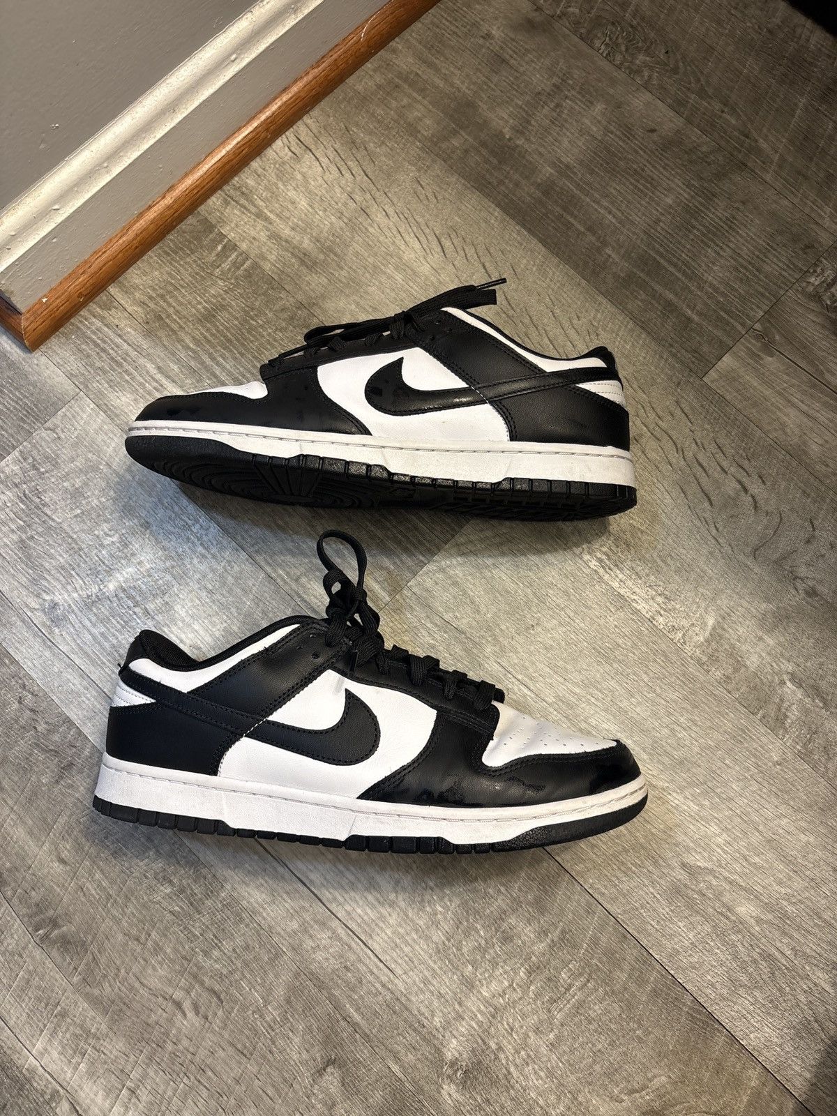 Nike Air Jordan 1 Low Size US 10.5 / EU 43-44 - 2 Thumbnail