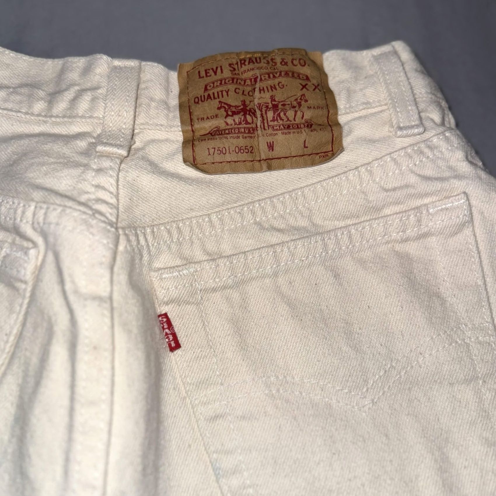 Levi's Vintage Levi'S 501 Jeans Womens 9M White High Rise Straight Button Fly USA Denim Size 30" / US 8 / IT 44 - 7 Thumbnail