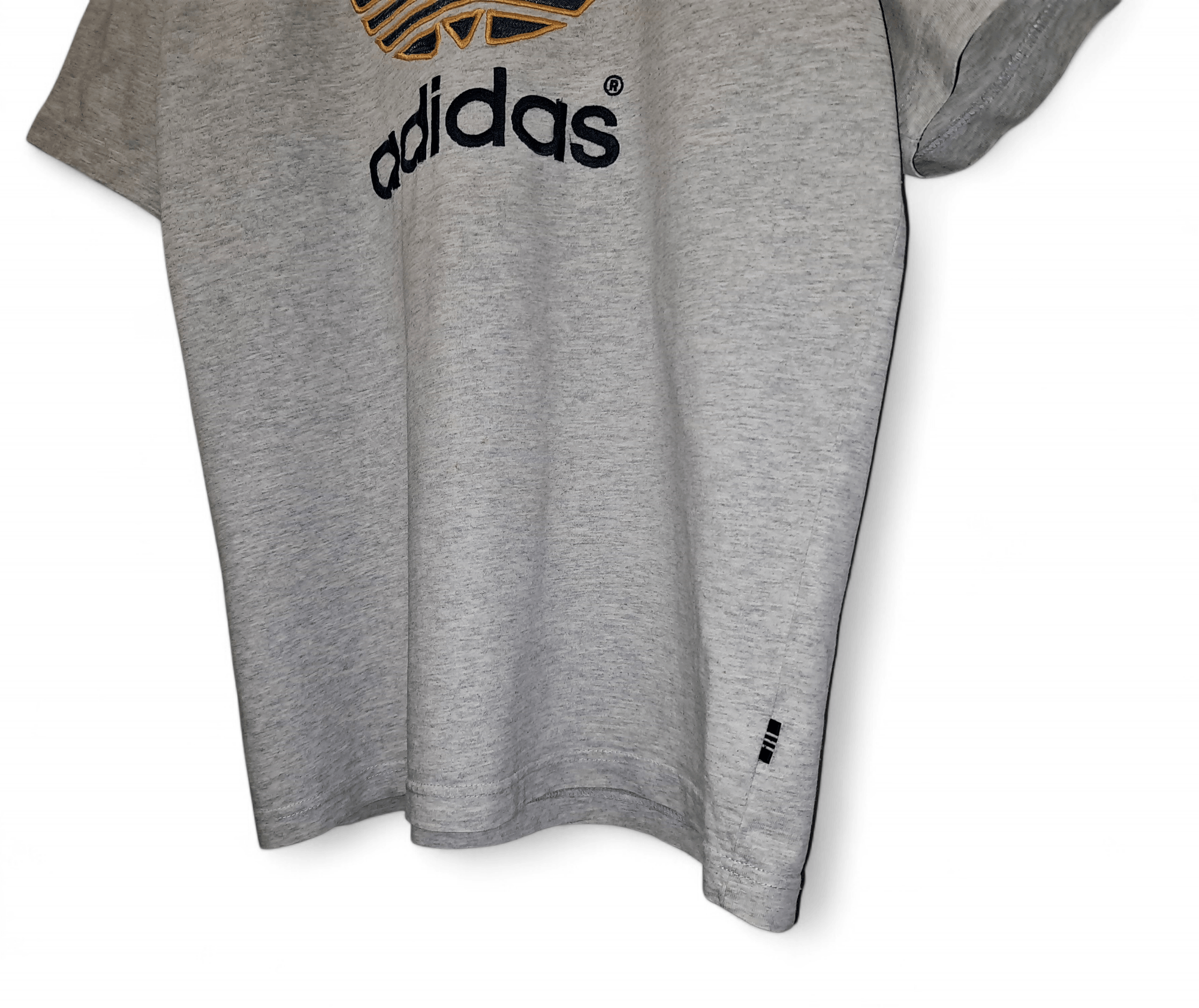 Adidas Vintage Adidas Big Center Logo Gray Tshirt tee Size US L / EU 52-54 / 3 - 4 Thumbnail