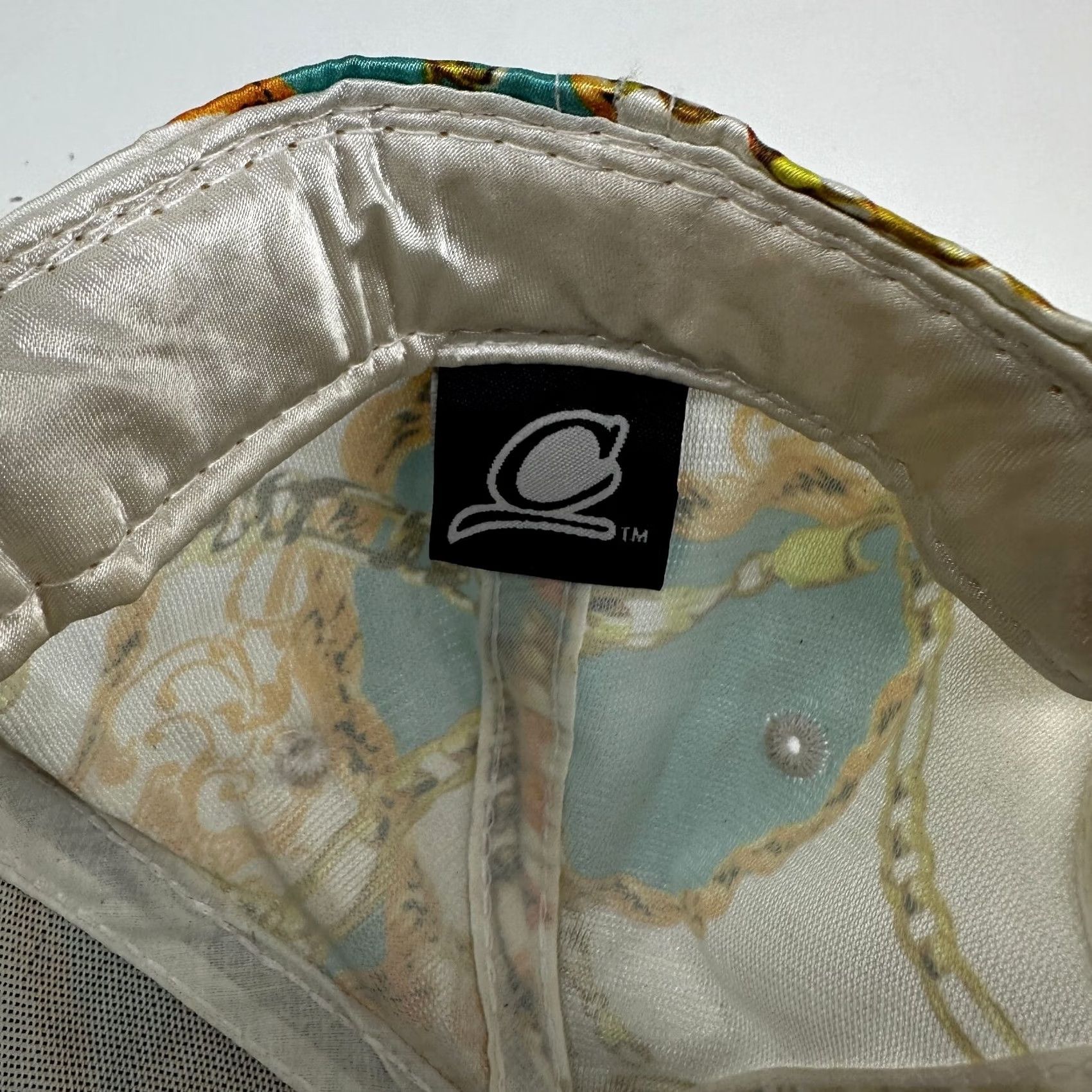 Vintage Chuck Originals Chains Hat Snapback Adjustable Cap Flat Bill Men One Size White Polyester Gold Chains Casual, Summer, Fall, Spring Size ONE SIZE - 6 Thumbnail