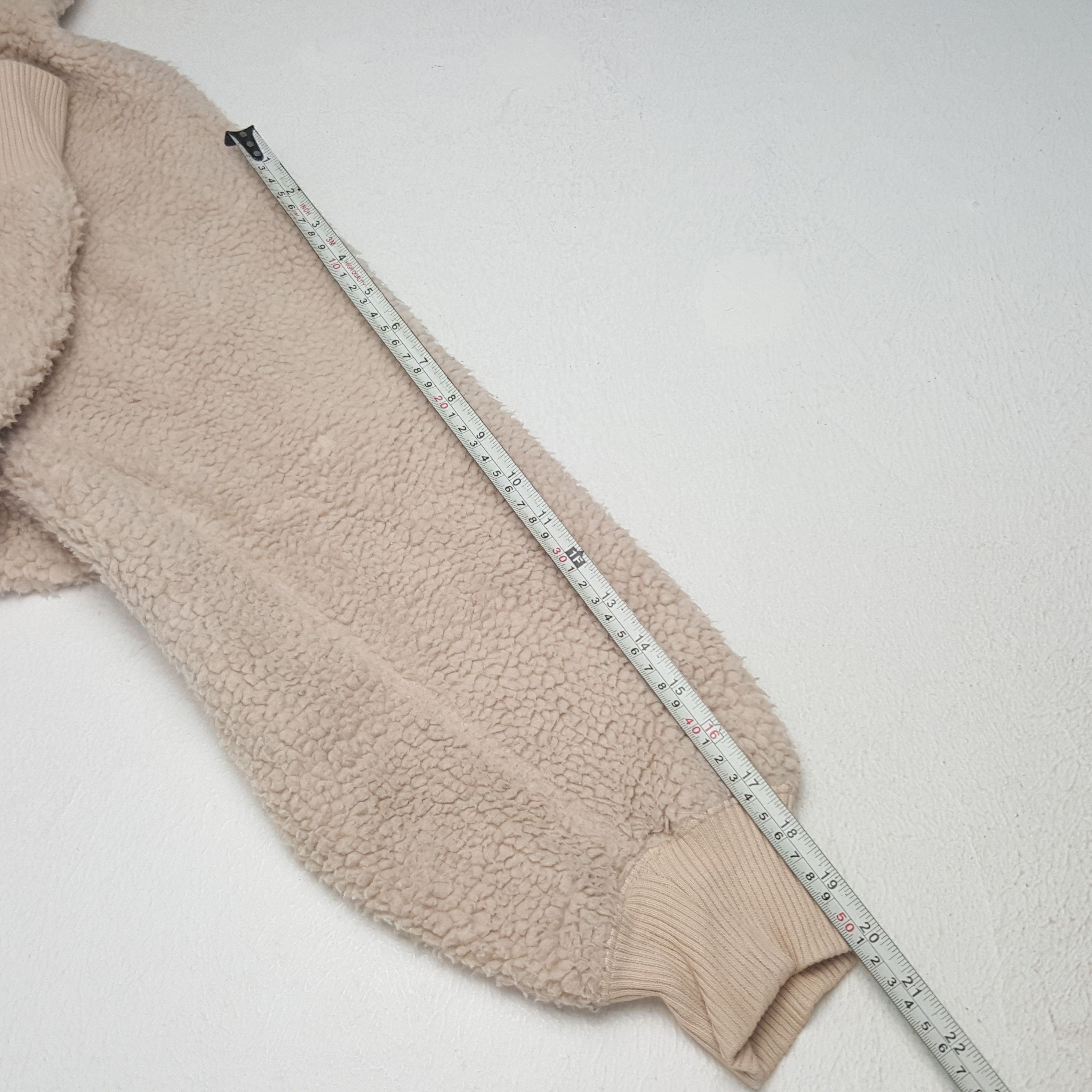 Japanese Brand × Undercover × Vintage Vintage Uniqlo Undercover Custom Logo Sherpa Jacket C279N9 Size US L / EU 52-54 / 3 - 9 Thumbnail