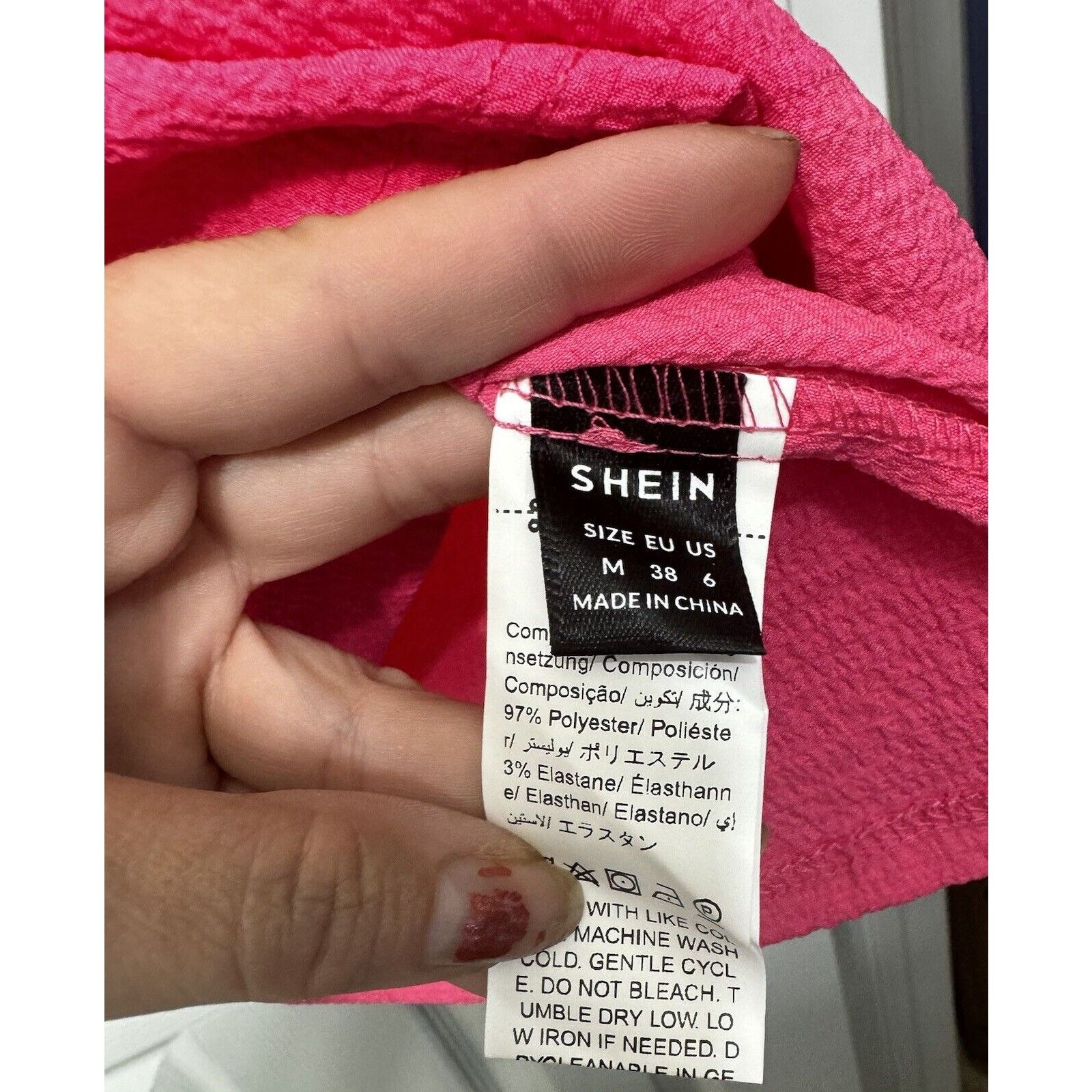 Shein NWOT! SHEIN Ruched Chic Keyhole Short Sleeve Blouse, Pink M Size M / US 6-8 / IT 42-44 - 8 Thumbnail