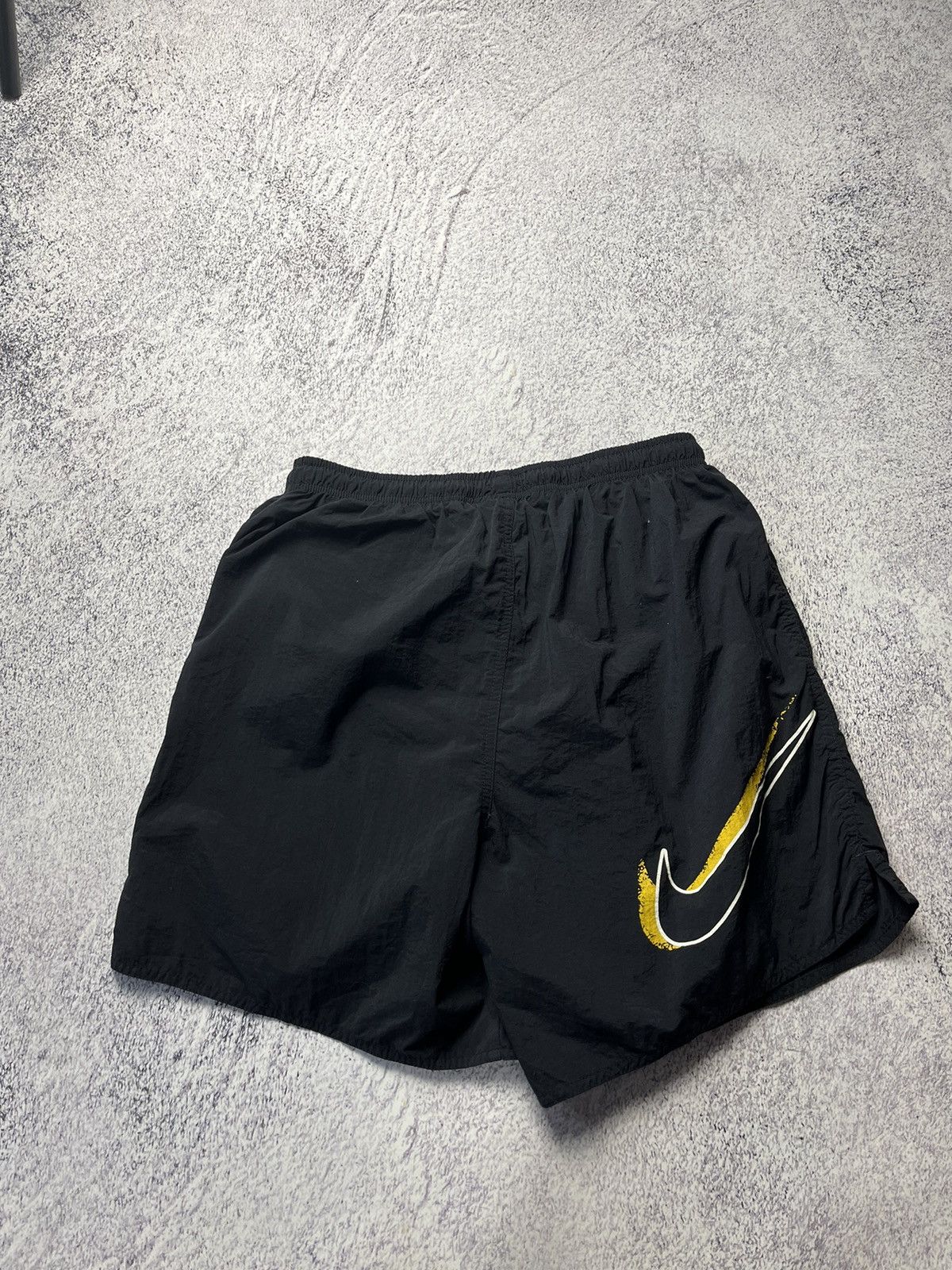 Nike Rare Vintage Nike Shorts Big Logo Y2K Size M Size US 32 / EU 48 - 14 Thumbnail