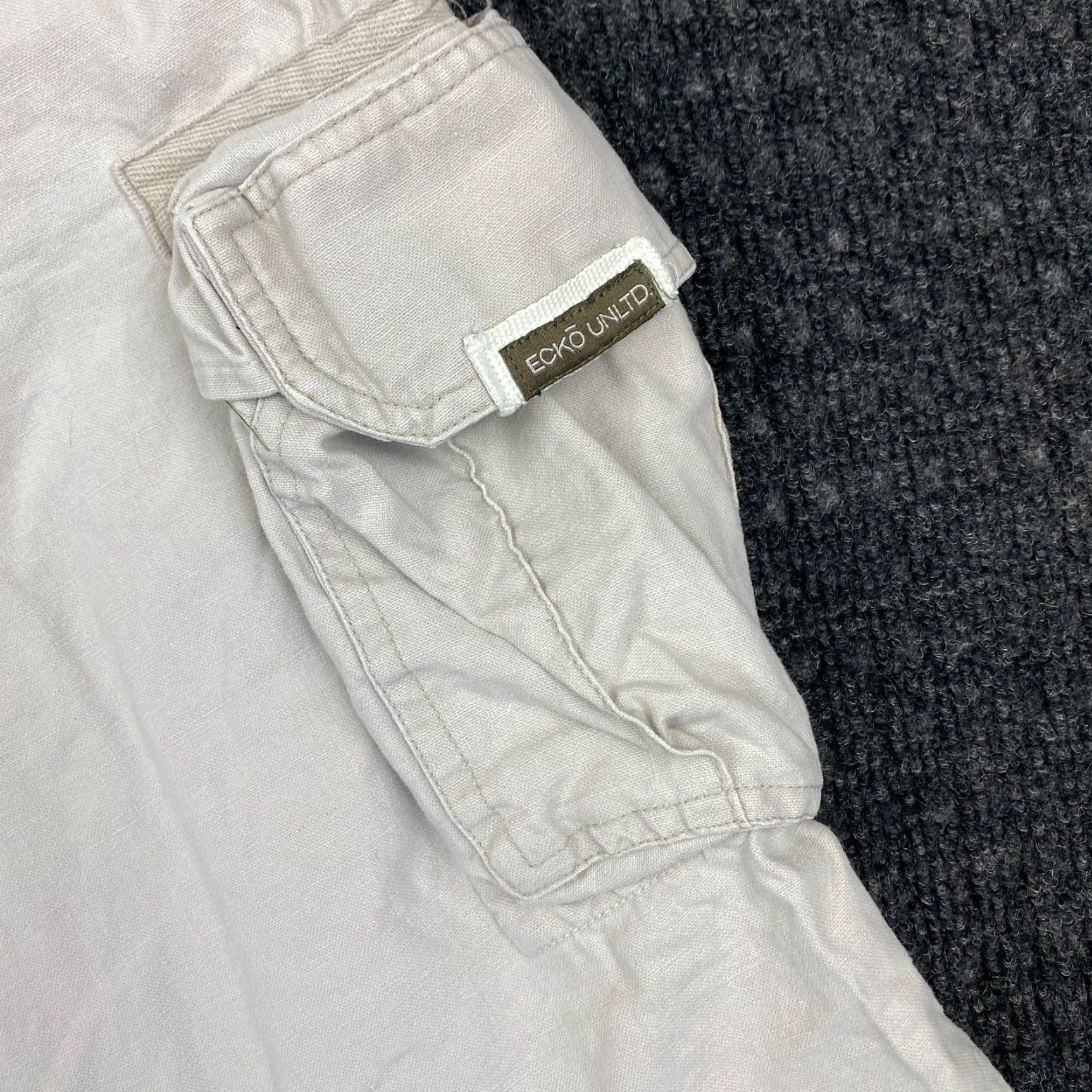 Ecko Unltd. VINTAGE Ecko Unltd. Cargo Shorts Beige 34 Men 34 Inseam 12 in Canvas Cotton Relaxed 90s Grunge Hip Hop Baggy Casual Workwear Size US 34 / EU 50 - 3 Thumbnail