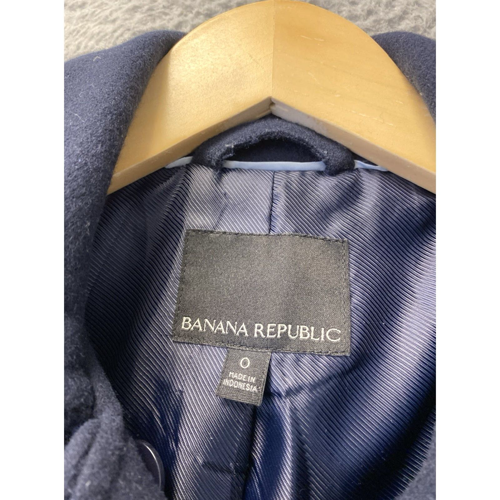 Banana Republic Banana Republic Italian Melton Military Coat Women’s Size 0 Navy Blue Trench Coat Button Closure Casual Winter Fall Wool Blend Double Cloth Size XS / US 0-2 / IT 36-38 - 4 Thumbnail