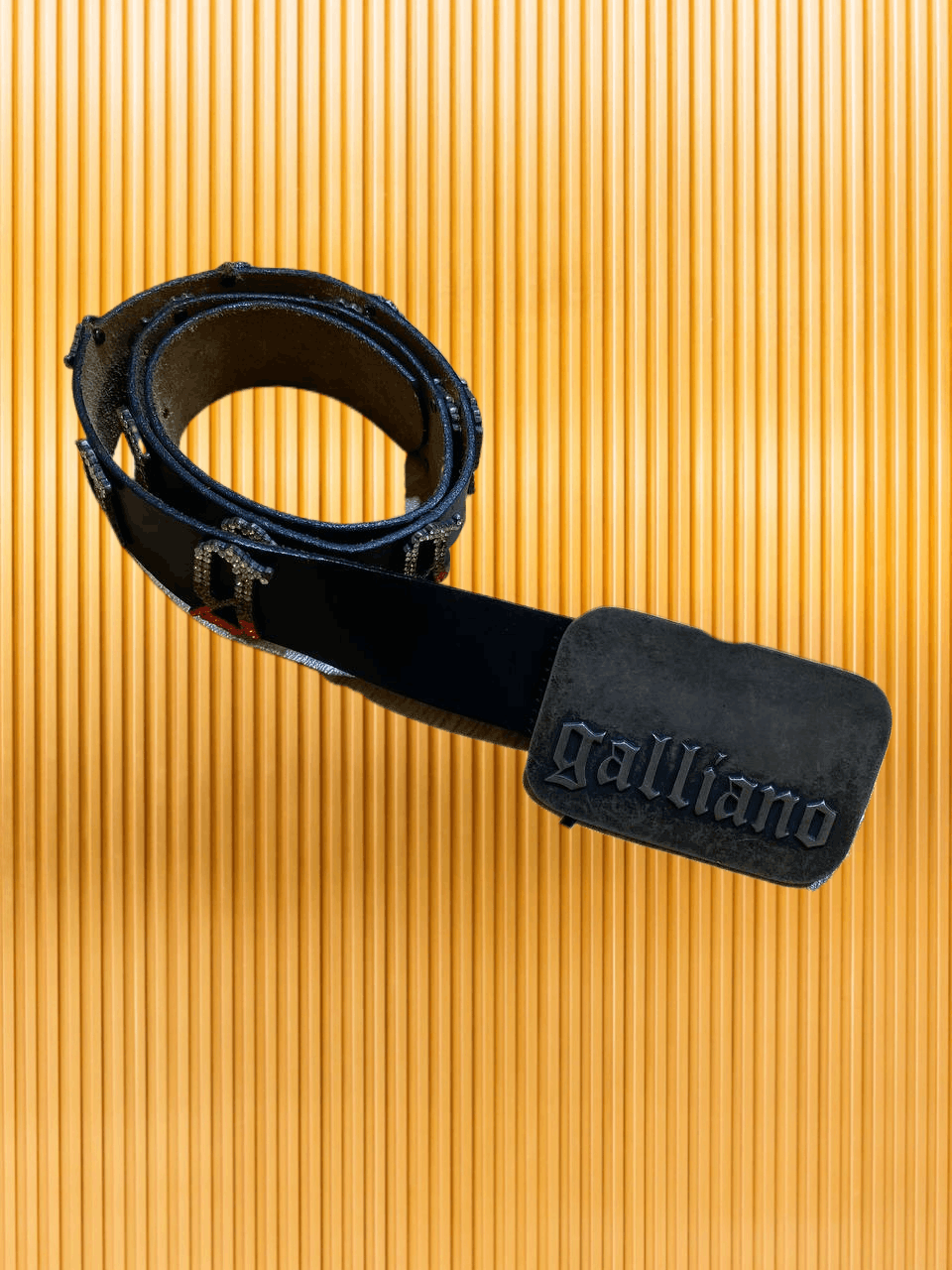 John Galliano Vintage Galliano rivet studded big buckle crazy leather belt Size ONE SIZE - 1 Thumbnail