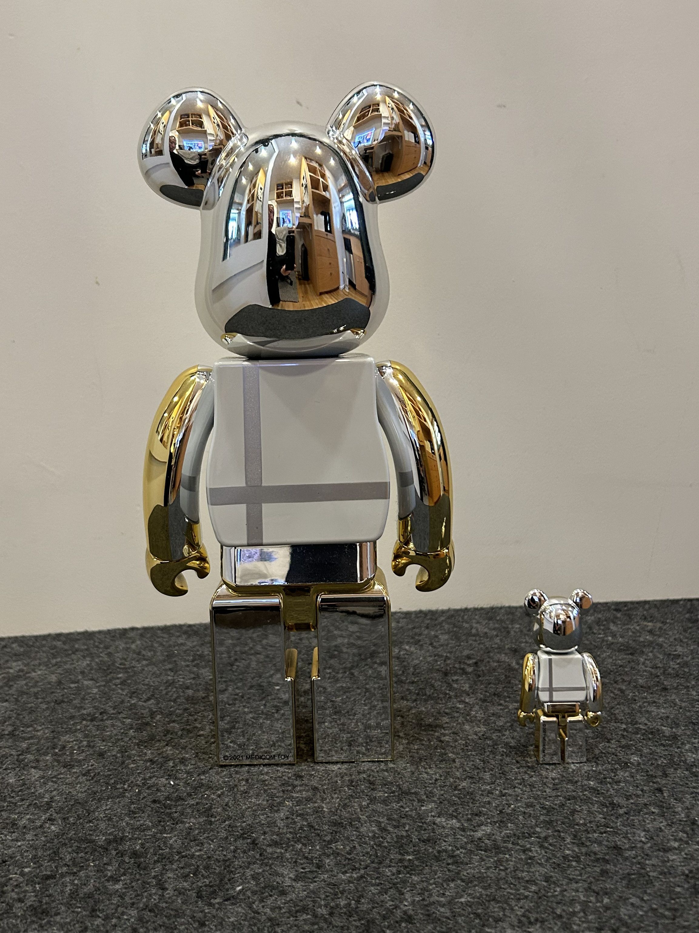 Medicom Toy MEDICOM TOY_Toy Plus Gold Chrome Size ONE SIZE - 3 Thumbnail
