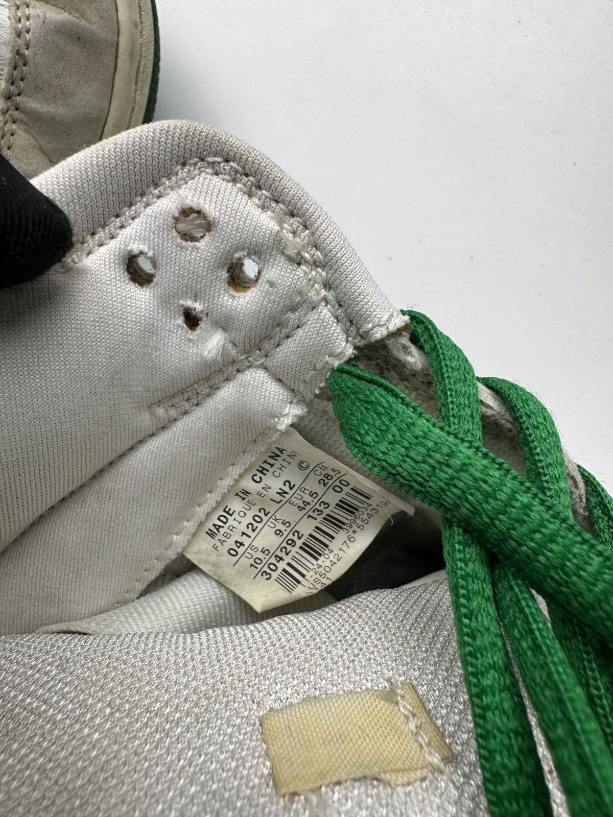 Nike SB 2005 Nike Dunk Low Pro SB St. Patricks Size US 10.5 / EU 43-44 - 11 Thumbnail