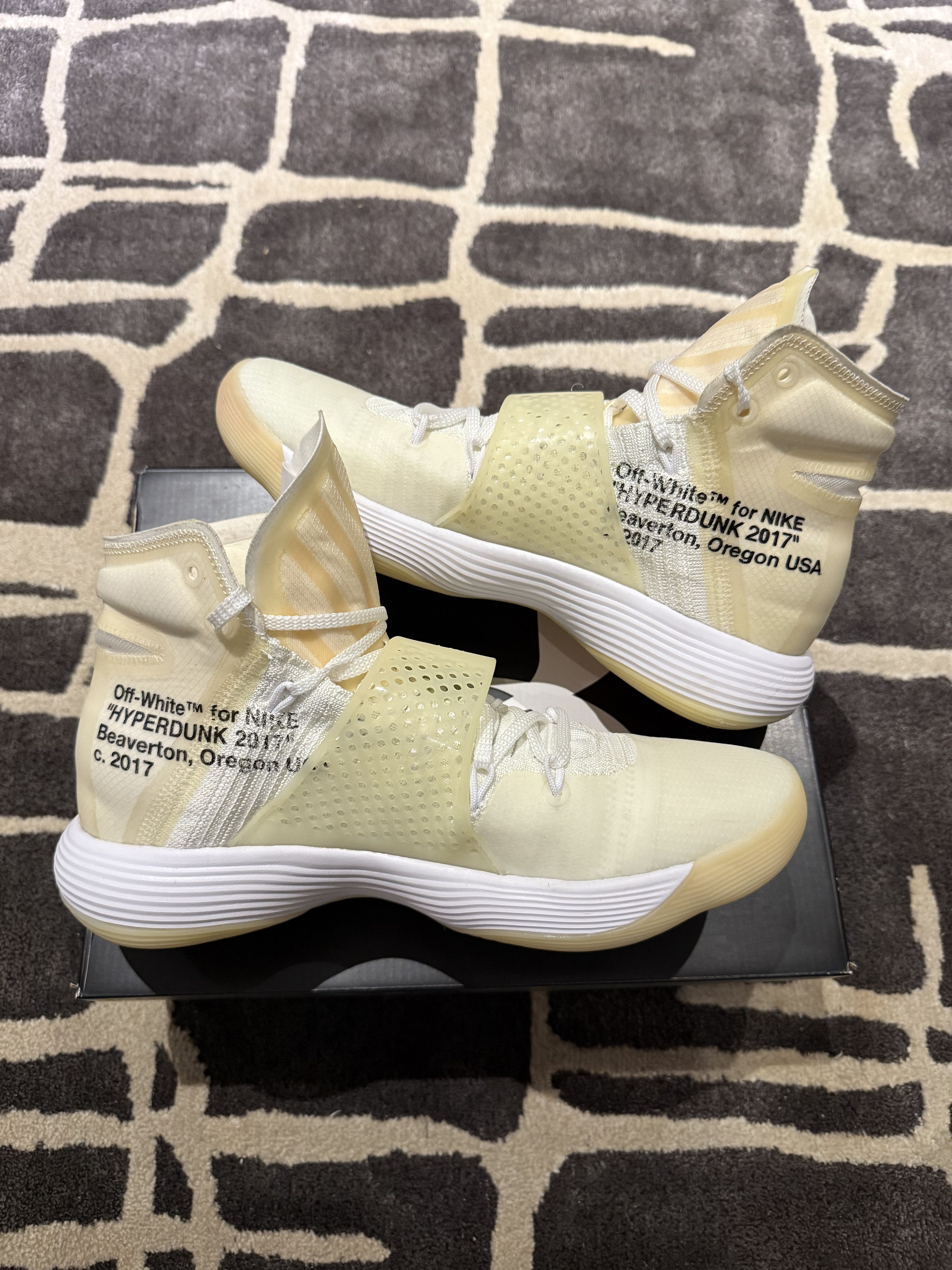 Nike × Off-White Nike Off White Hyperdunk Size US 11 / EU 44 - 2 Thumbnail